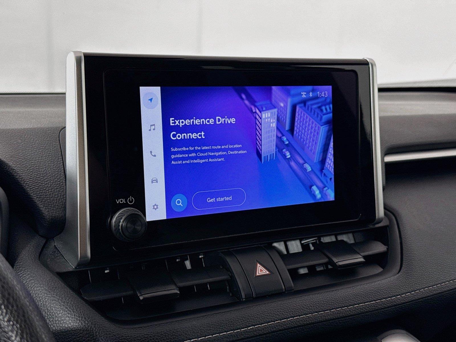 2025 Toyota RAV4 XLE photo 6