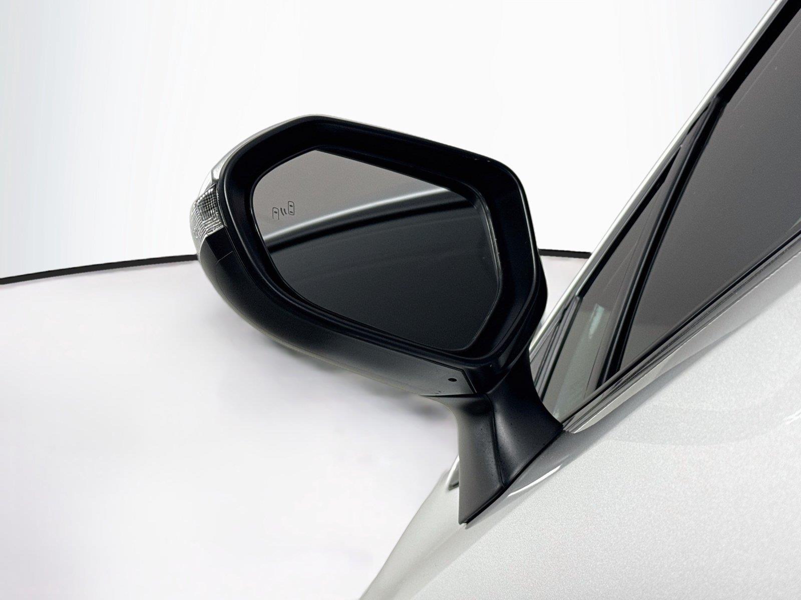 2026 Toyota Corolla SE photo 4