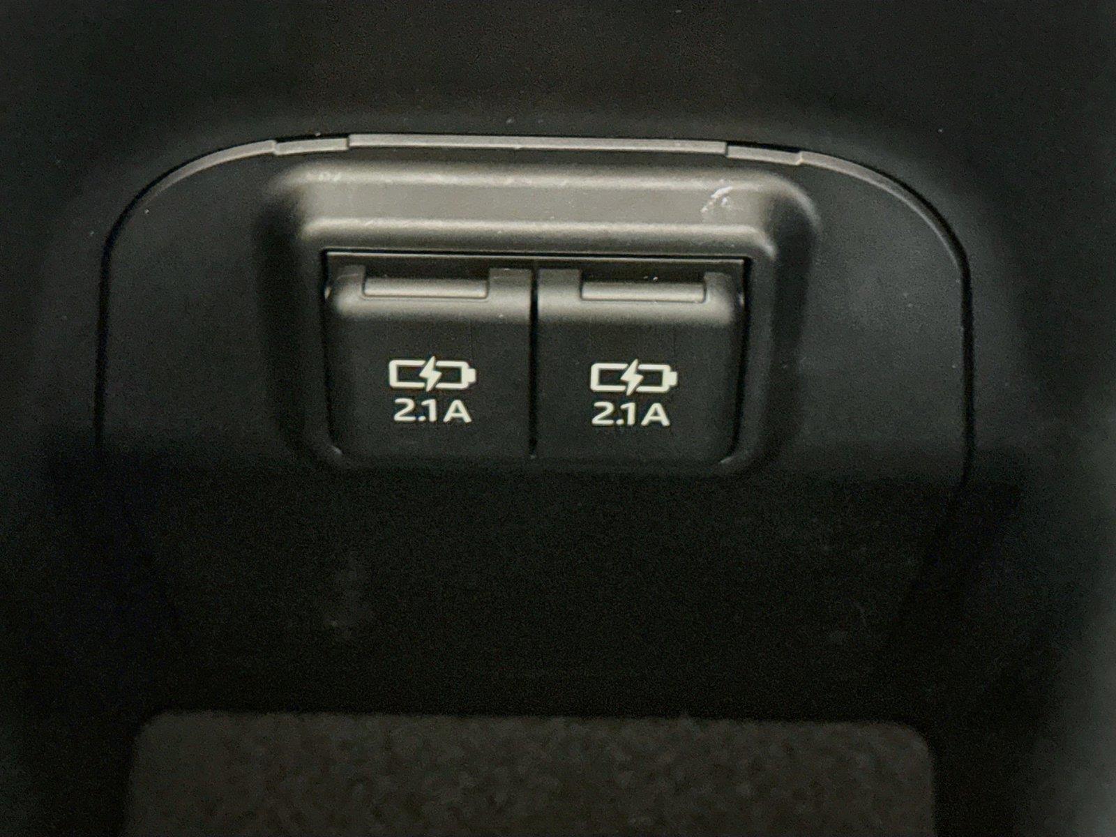 2019 Toyota RAV4 XLE photo 31