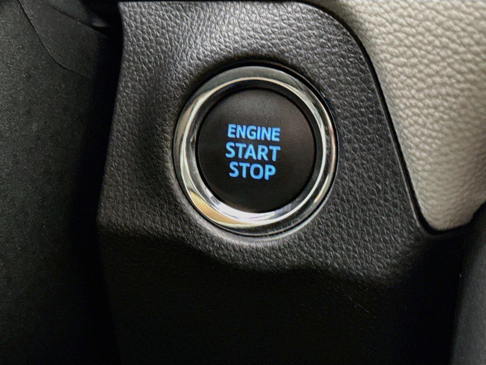 2019 Toyota RAV4 XLE photo 19