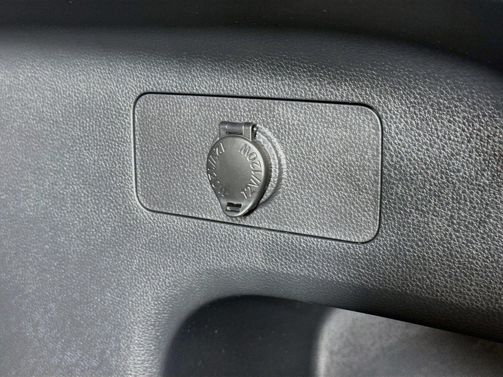 2019 Toyota RAV4 XLE photo 36