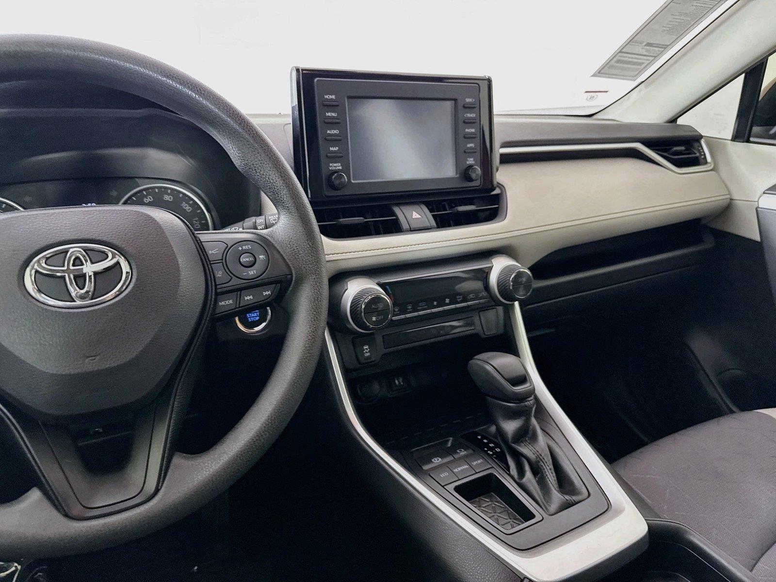 2019 Toyota RAV4 XLE photo 29