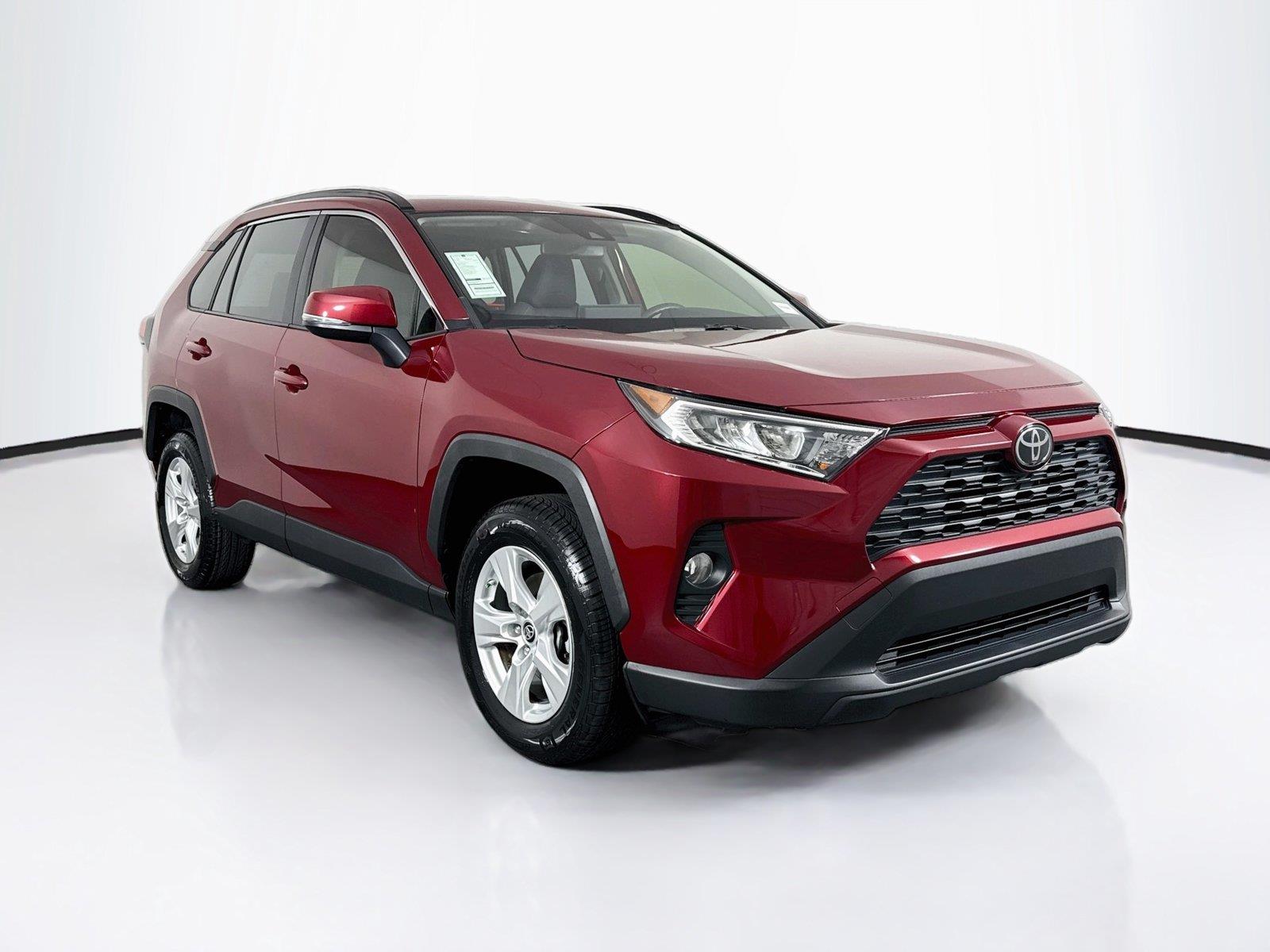 2019 Toyota RAV4 XLE photo 7