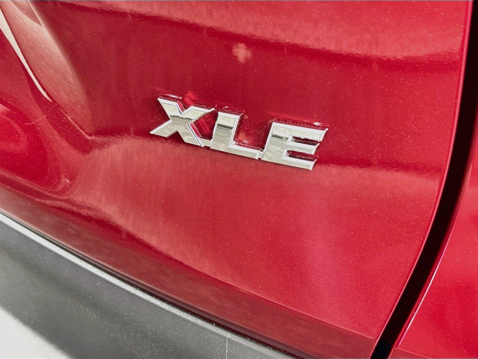 2019 Toyota RAV4 XLE photo 12