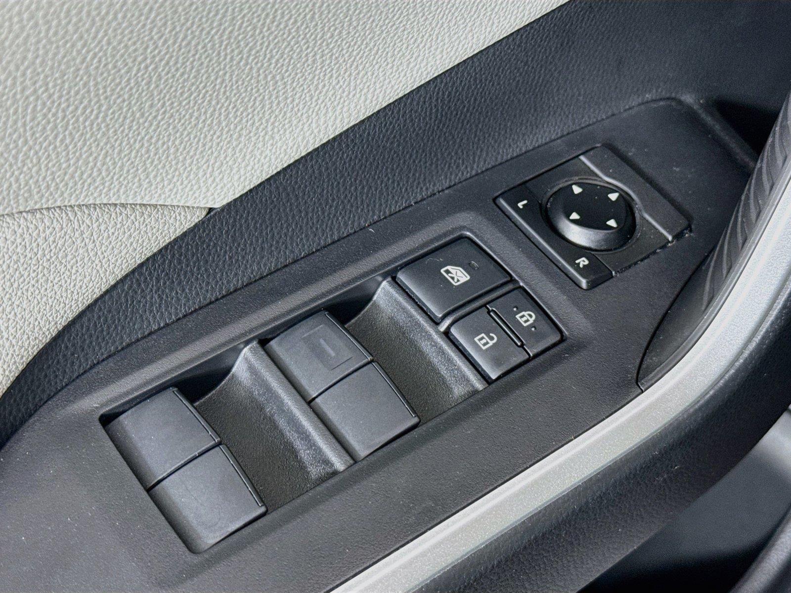 2019 Toyota RAV4 XLE photo 25