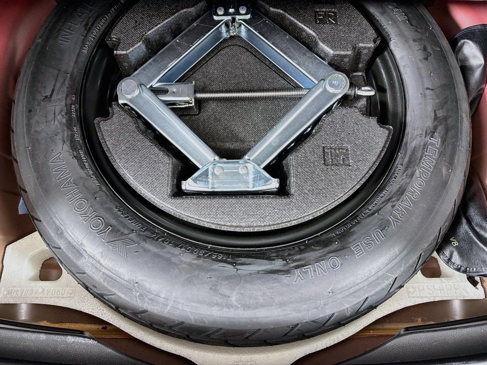 2019 Toyota RAV4 XLE photo 37