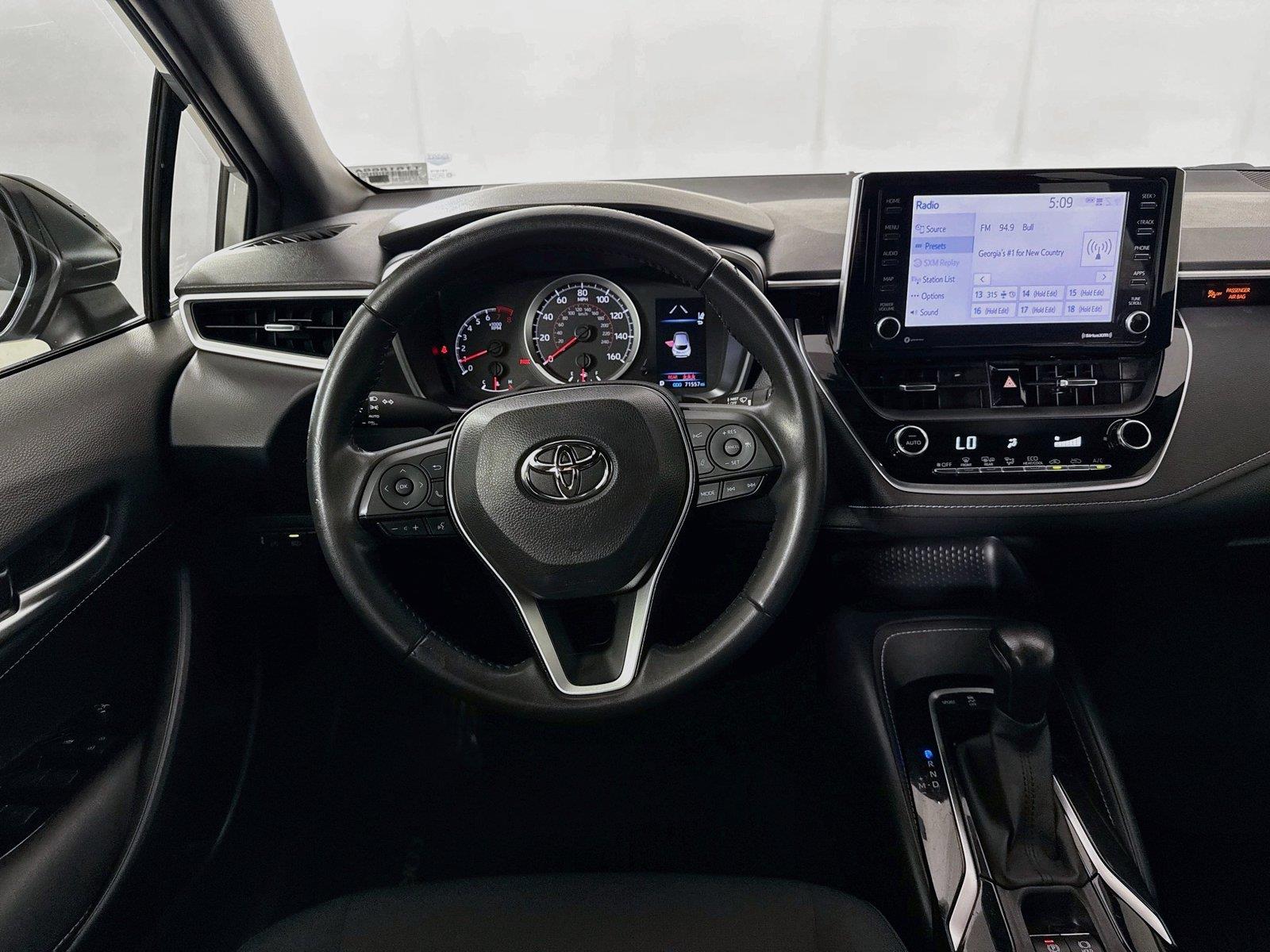 2022 Toyota Corolla Hatchback SE Nightshade Edition photo 29