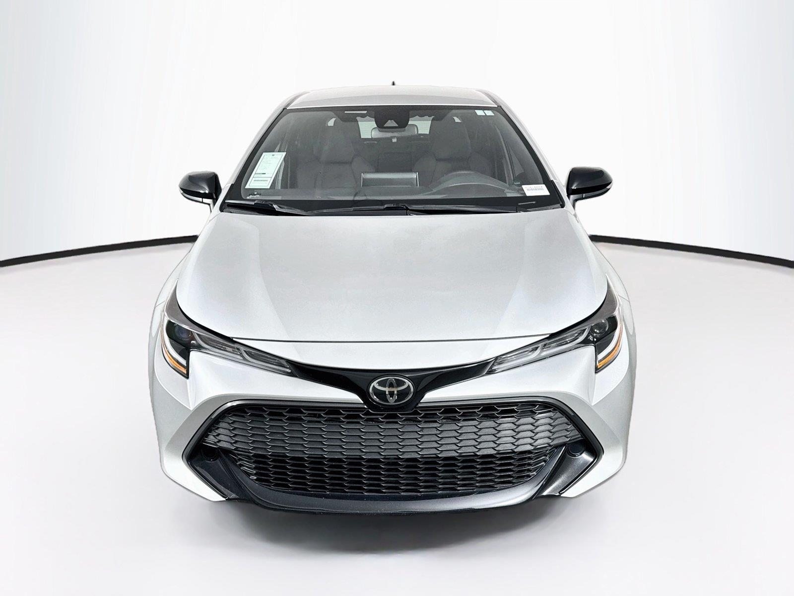2022 Toyota Corolla Hatchback SE Nightshade Edition photo 6