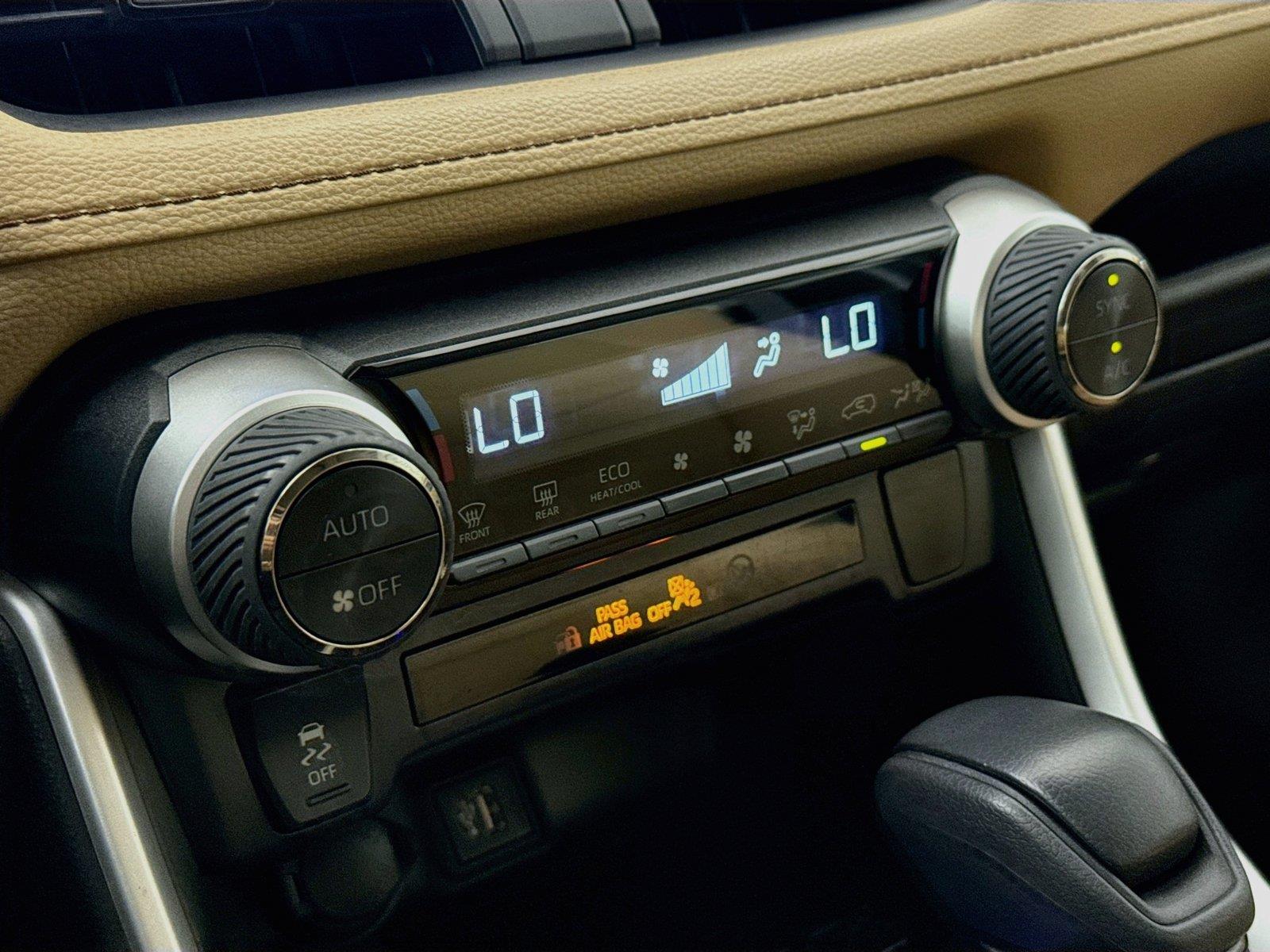 2023 Toyota RAV4 Hybrid LE photo 22