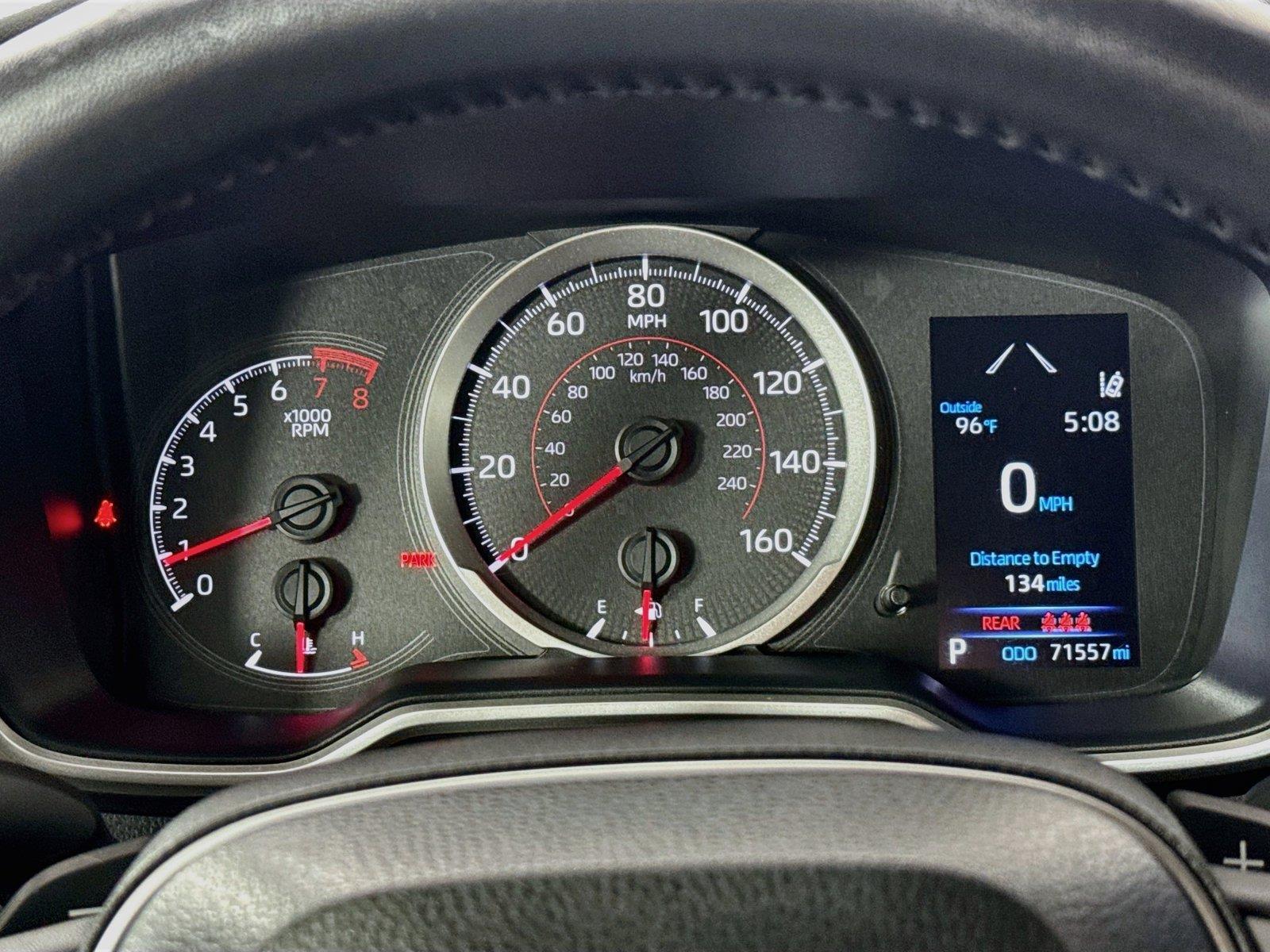2022 Toyota Corolla Hatchback SE Nightshade Edition photo 17