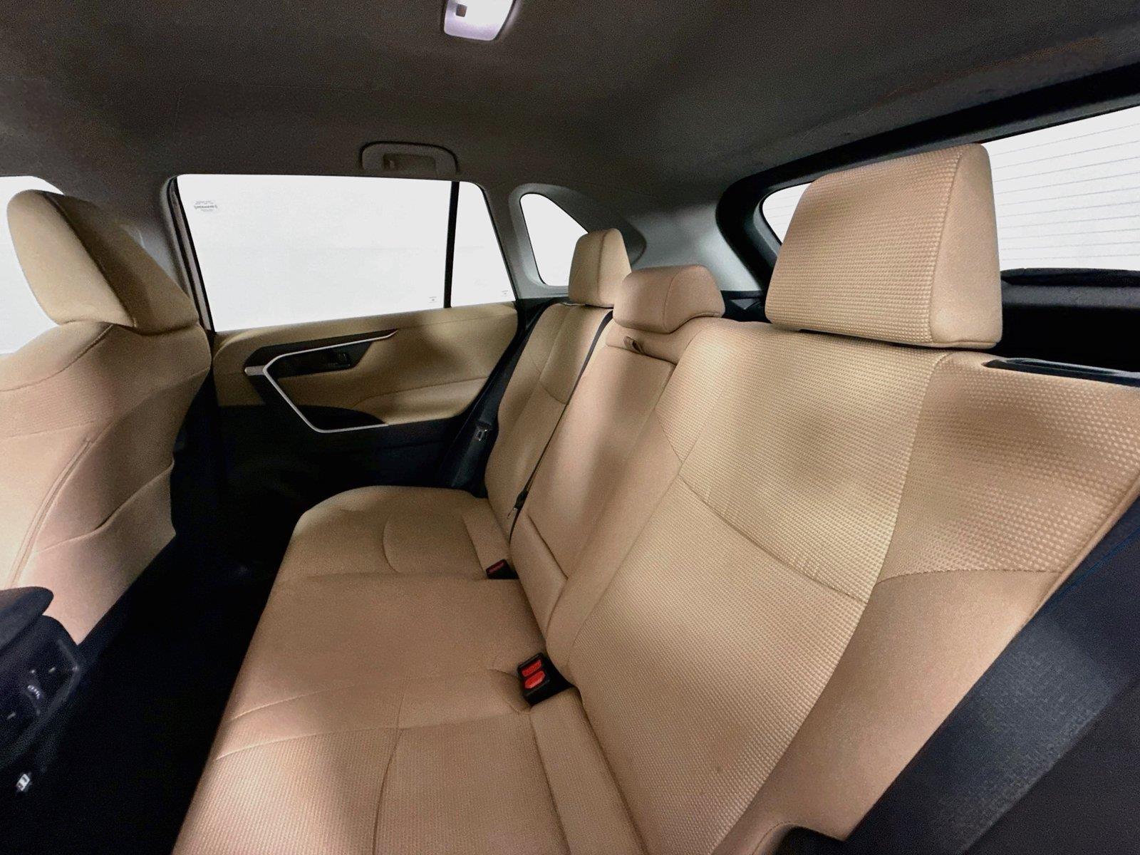 2023 Toyota RAV4 Hybrid LE photo 26