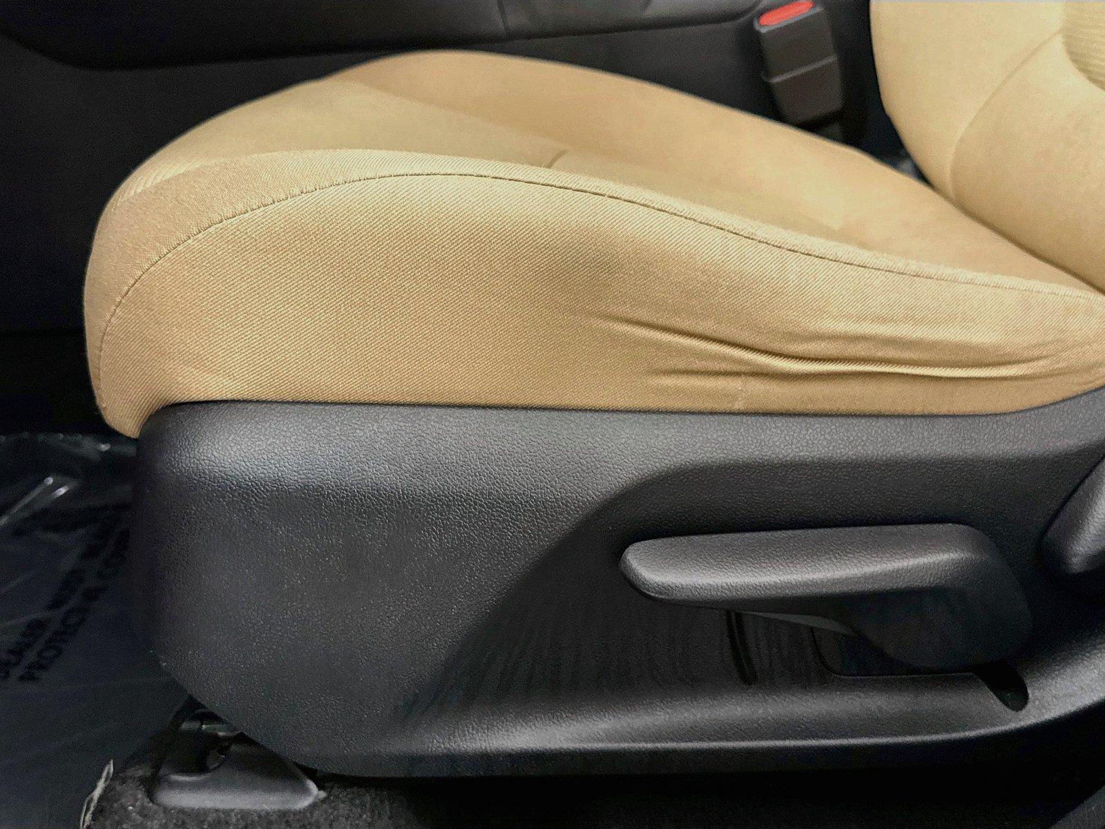 2023 Toyota RAV4 Hybrid LE photo 25