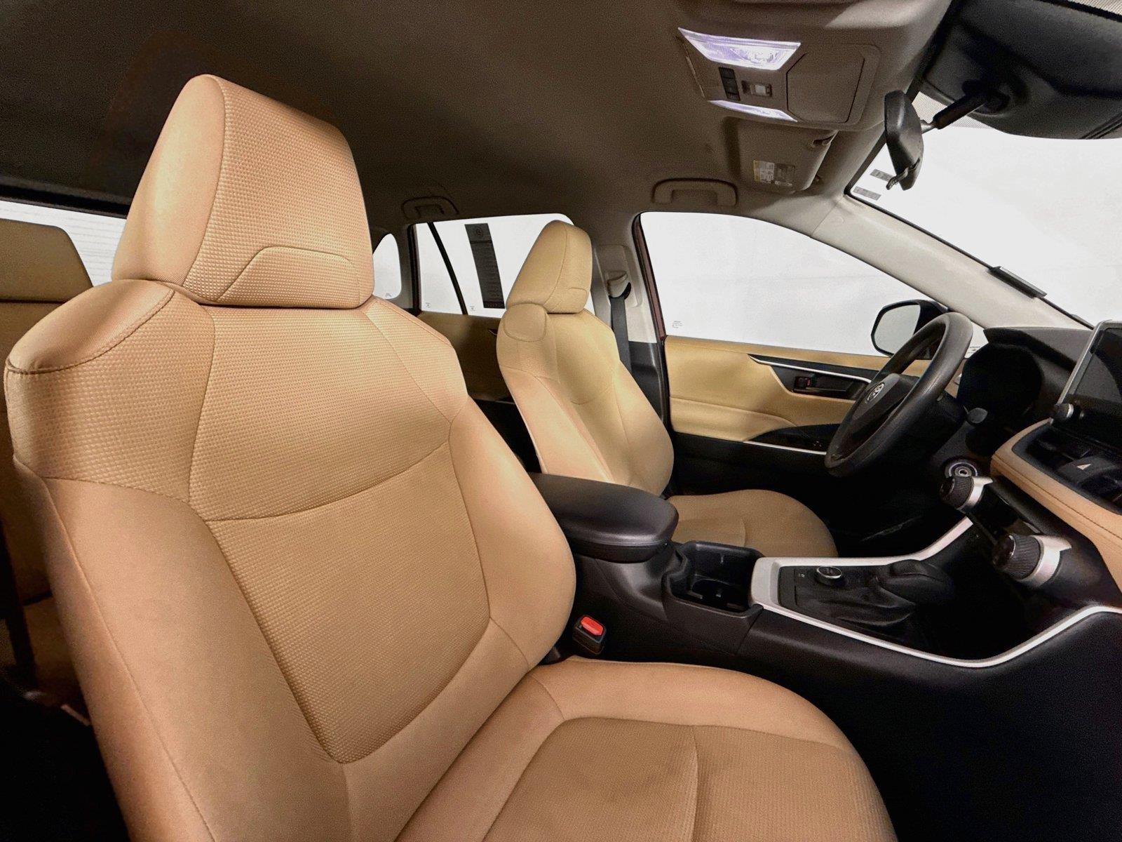 2023 Toyota RAV4 Hybrid LE photo 38