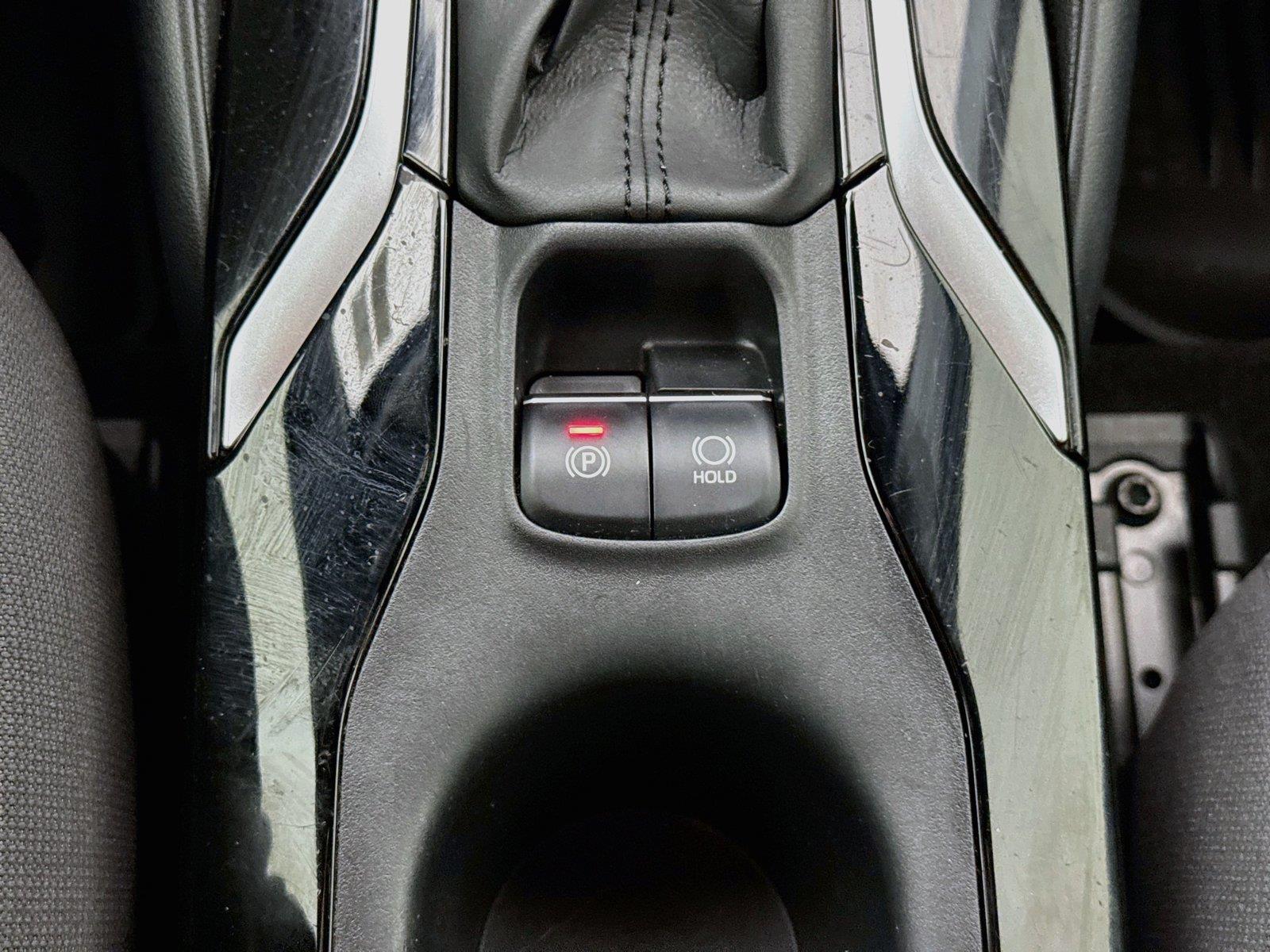 2022 Toyota Corolla Hatchback SE Nightshade Edition photo 25