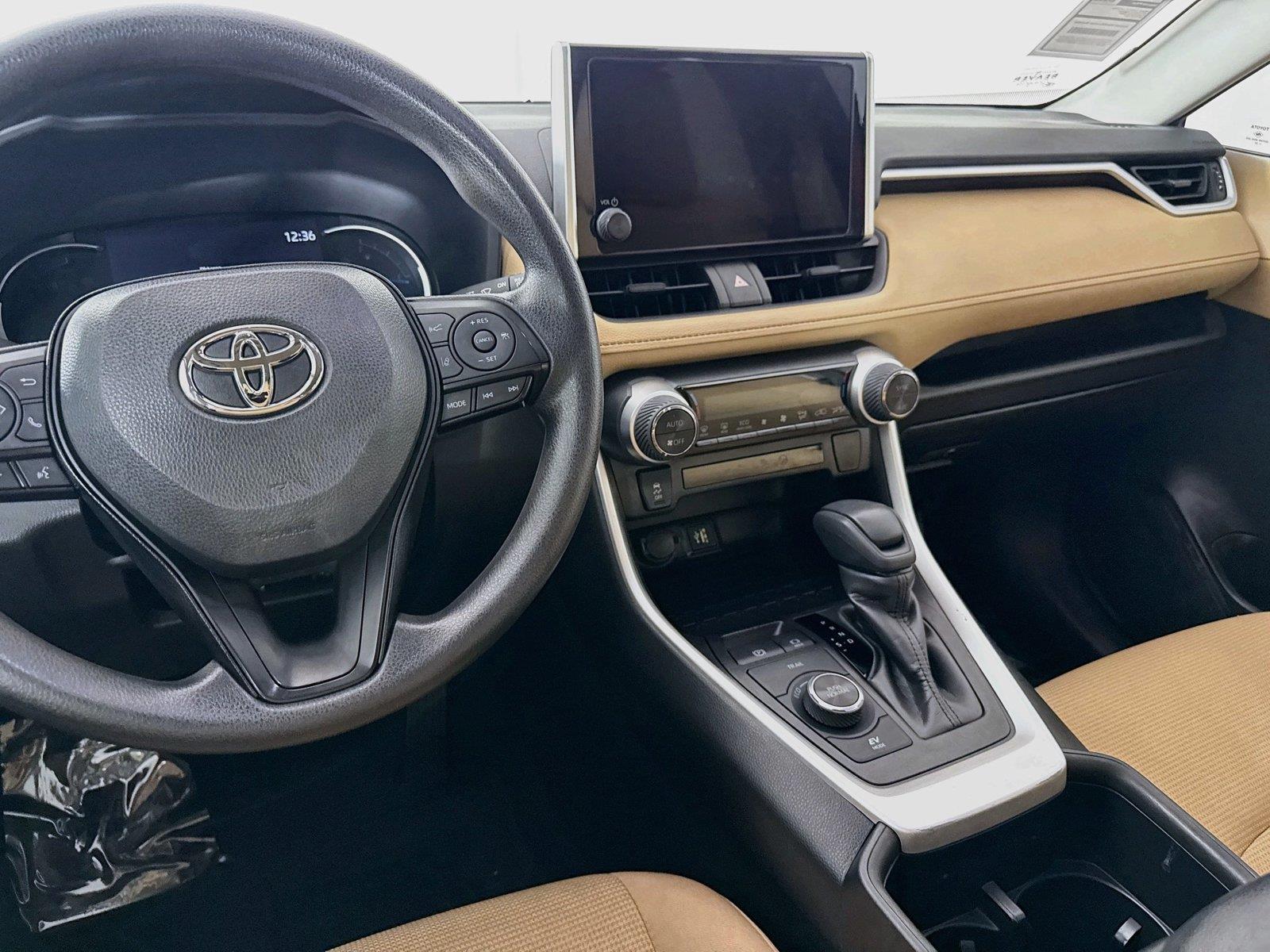 2023 Toyota RAV4 Hybrid LE photo 28