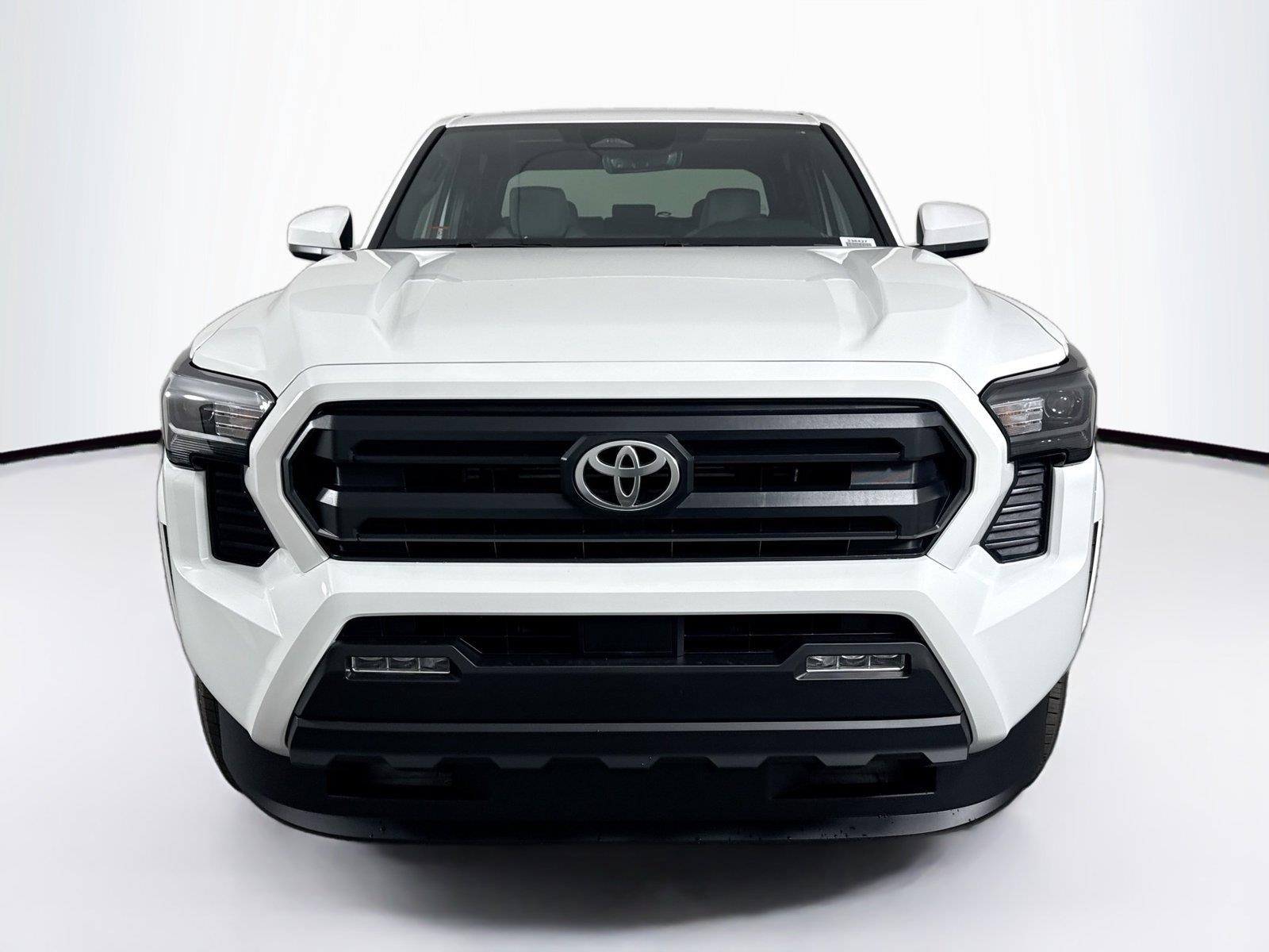 2026 Toyota Tacoma SR5 photo 3