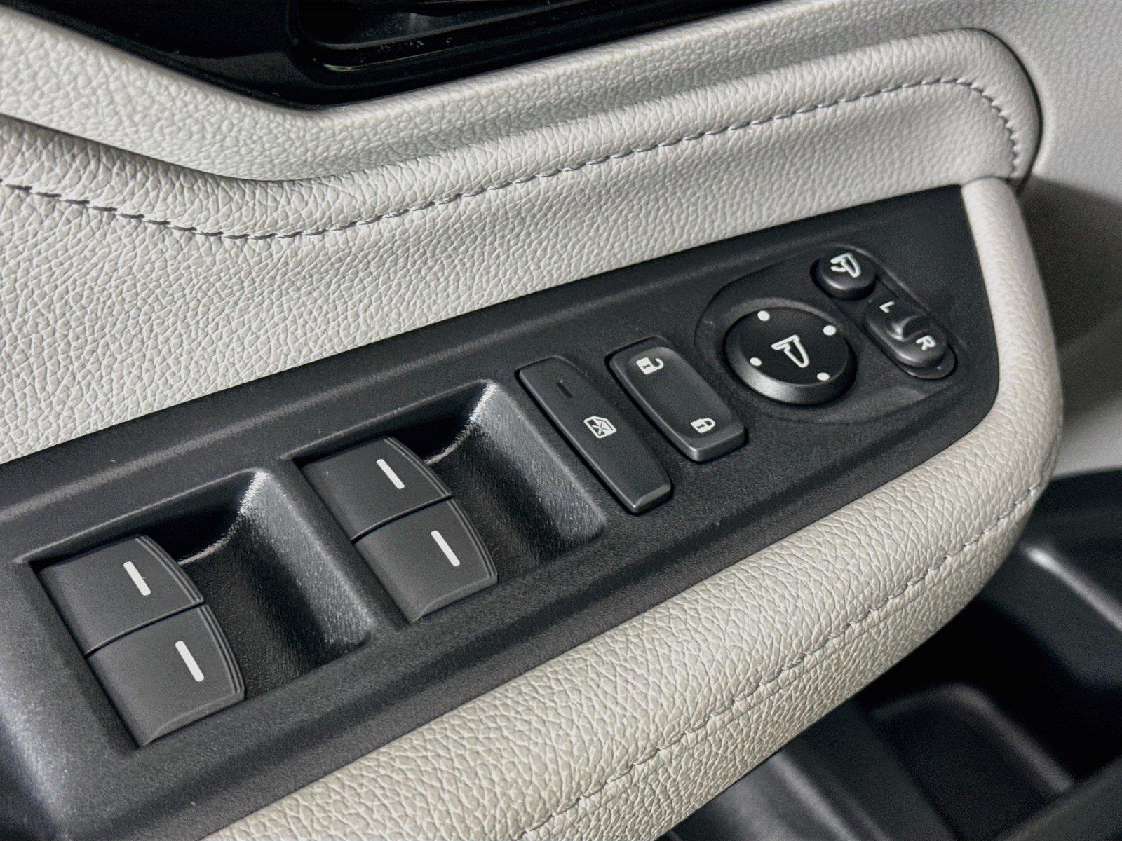 2024 Honda Odyssey Elite photo 28