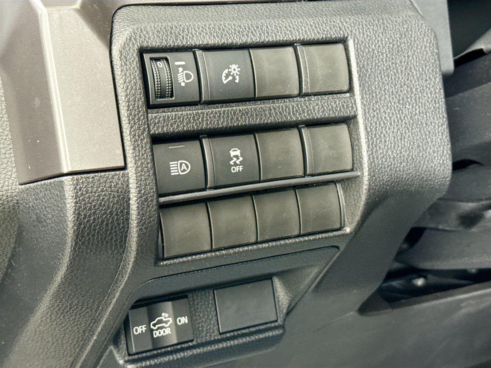 2026 Toyota Tacoma SR5 photo 16