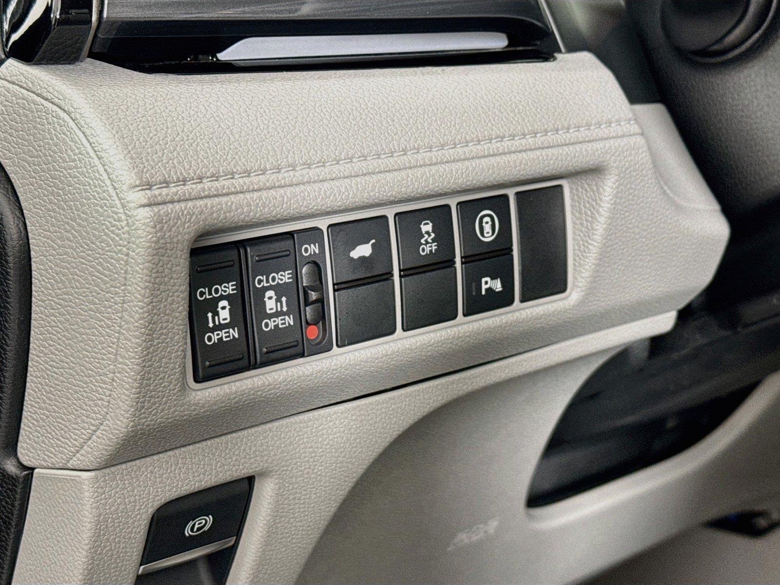 2024 Honda Odyssey Elite photo 15