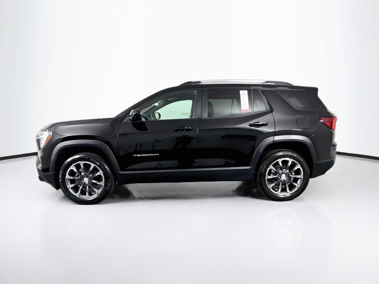 2025 GMC Terrain AWD Elevation photo 13
