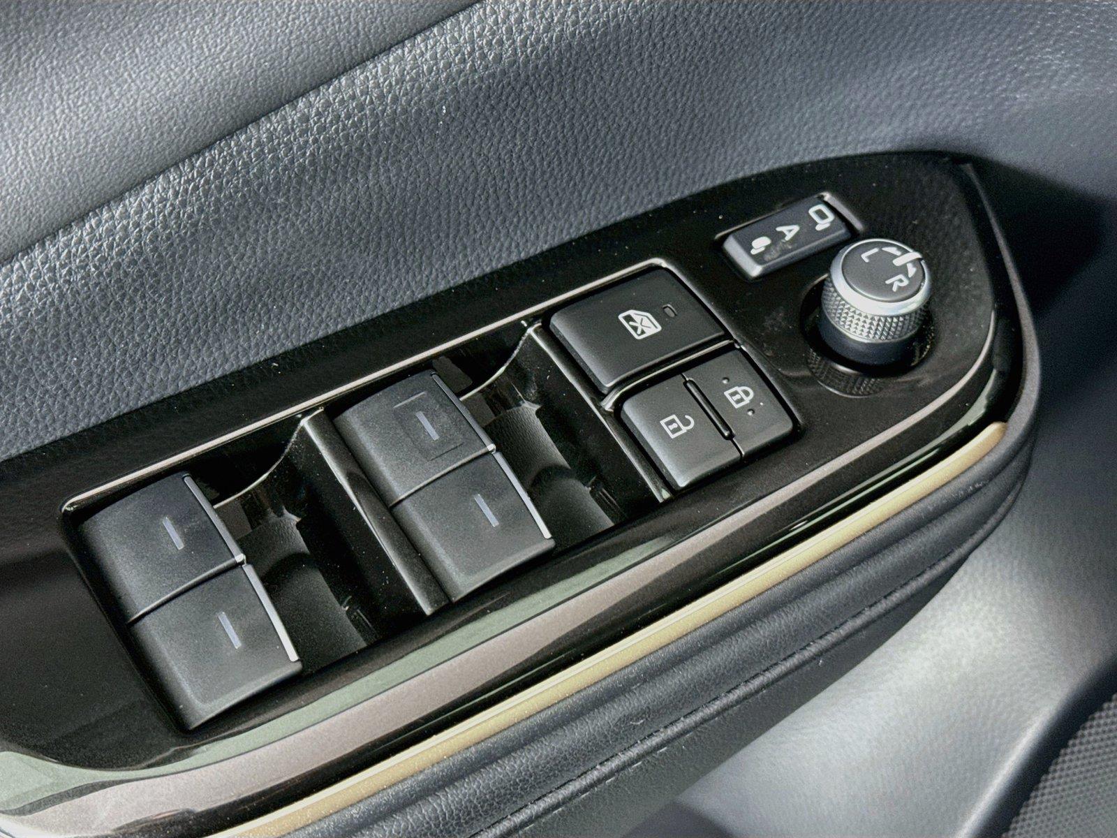 2026 Toyota Crown XLE photo 26