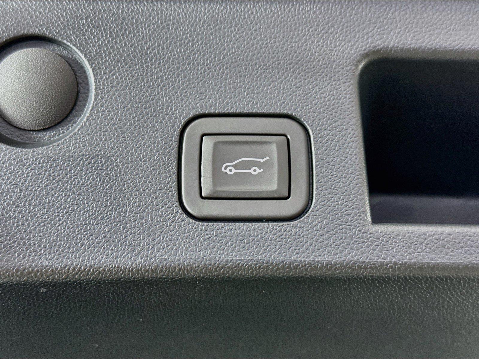 2025 GMC Terrain AWD Elevation photo 36