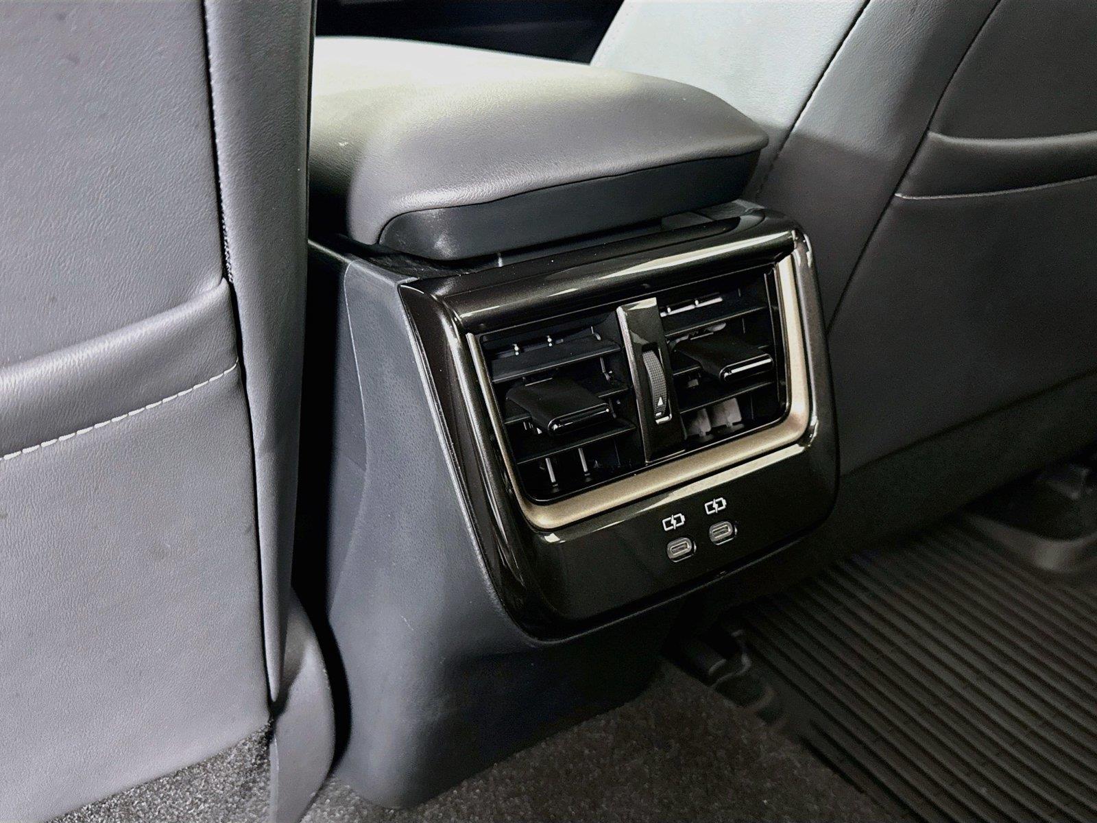 2026 Toyota Crown XLE photo 32