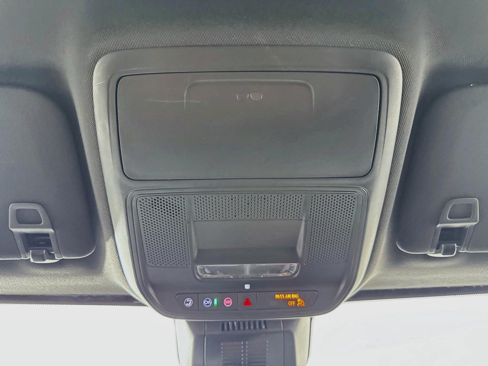 2025 GMC Terrain AWD Elevation photo 5