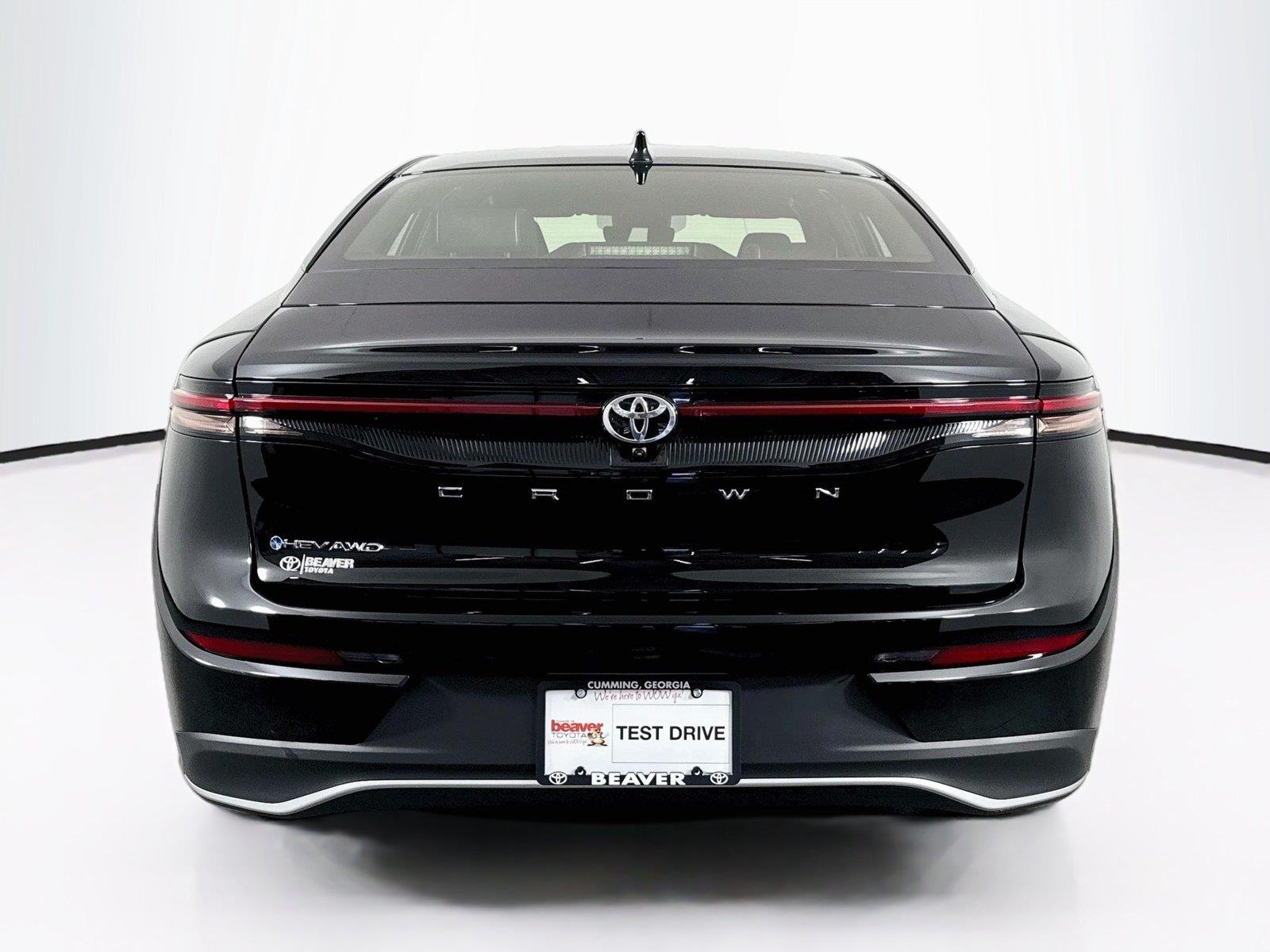 2026 Toyota Crown XLE photo 11