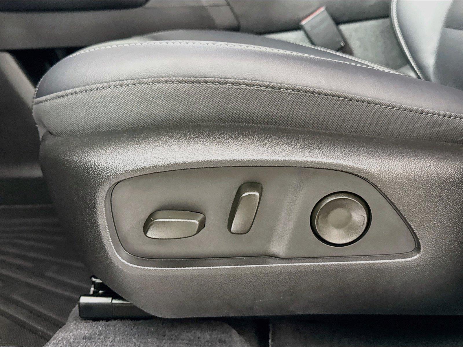 2025 GMC Terrain AWD Elevation photo 27