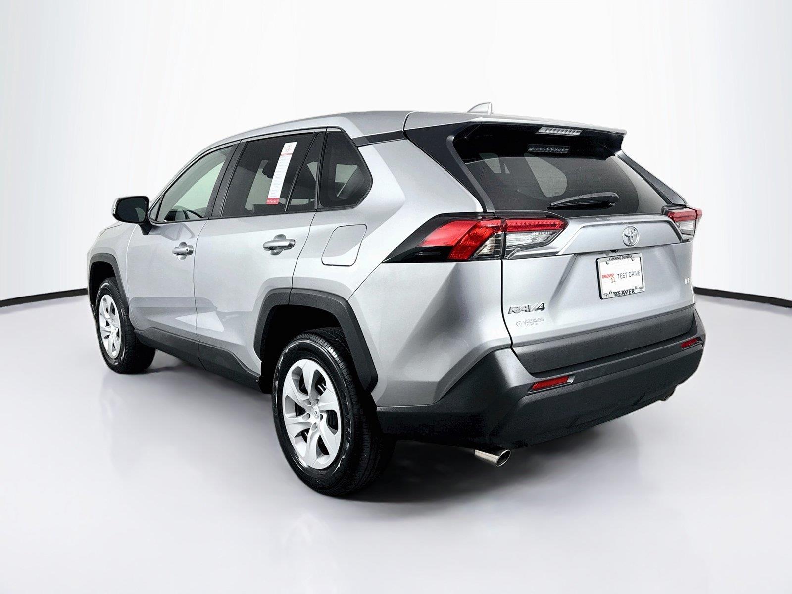 2025 Toyota RAV4 LE photo 11