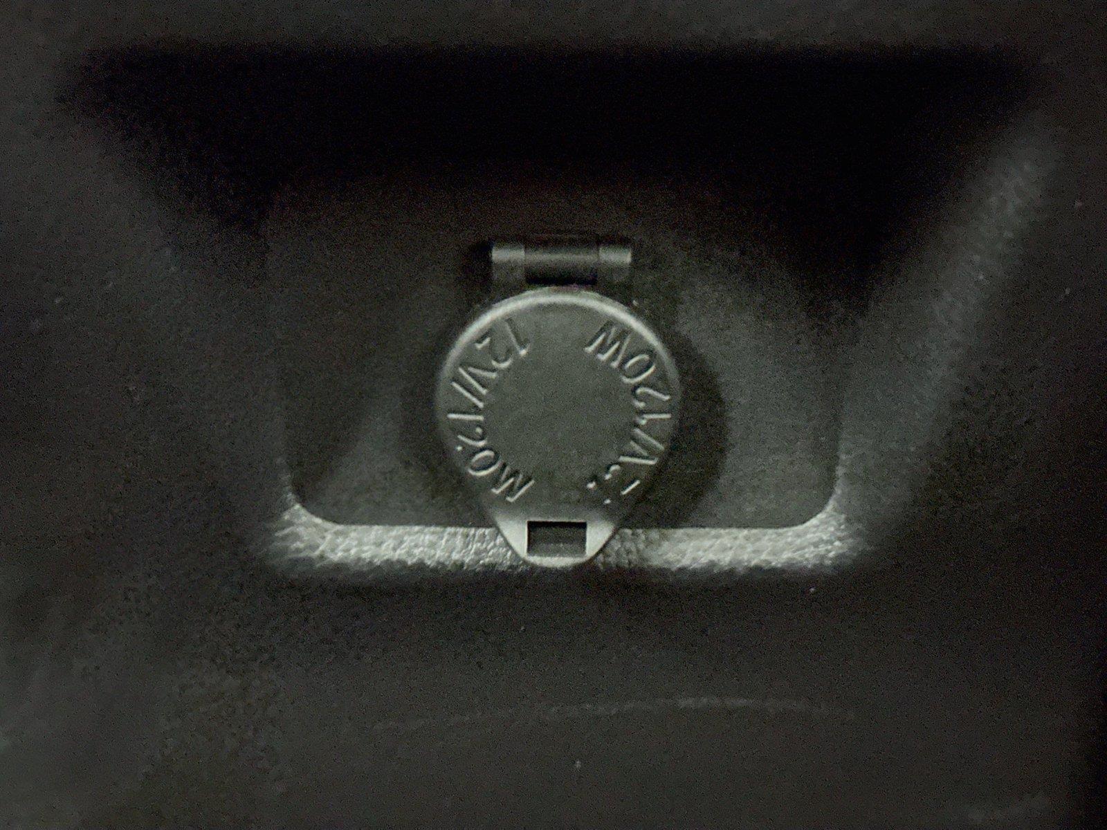 2025 Toyota RAV4 LE photo 33