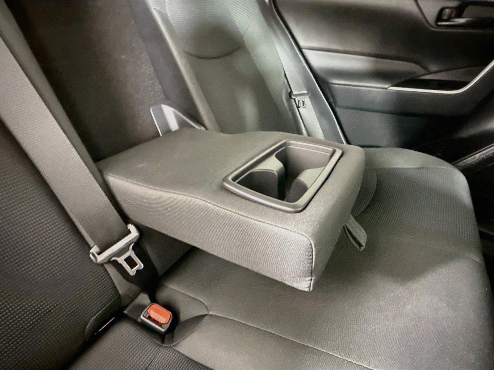 2025 Toyota RAV4 LE photo 36