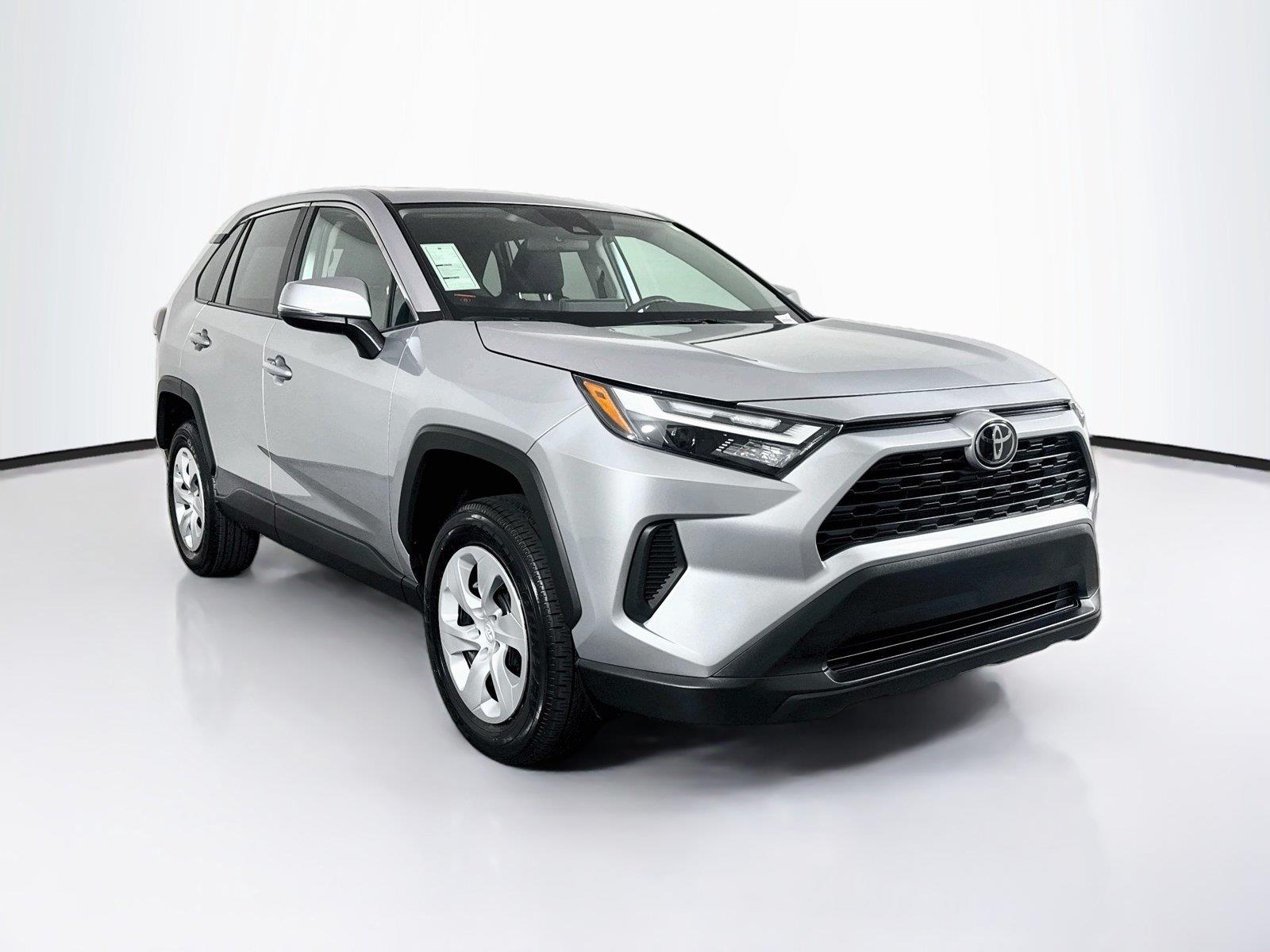2025 Toyota RAV4 LE photo 8