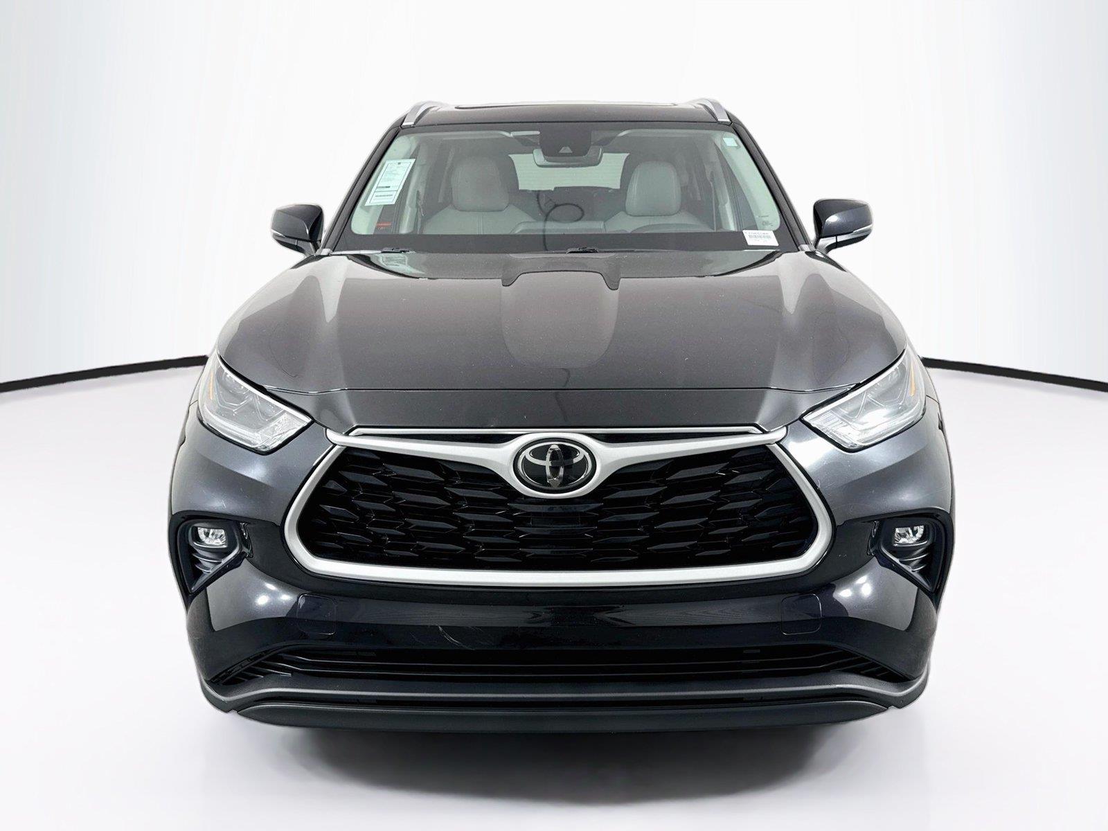 2021 Toyota Highlander XLE photo 7