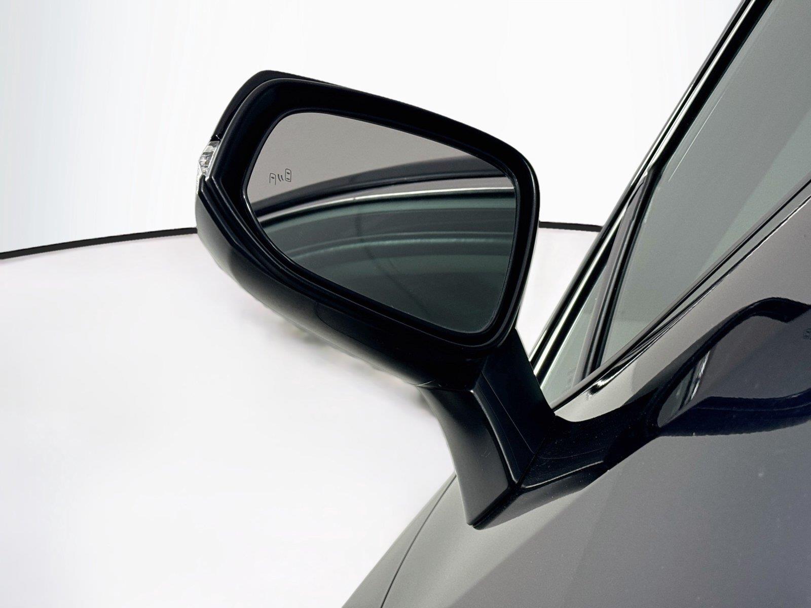 2024 Toyota RAV4 XLE photo 4