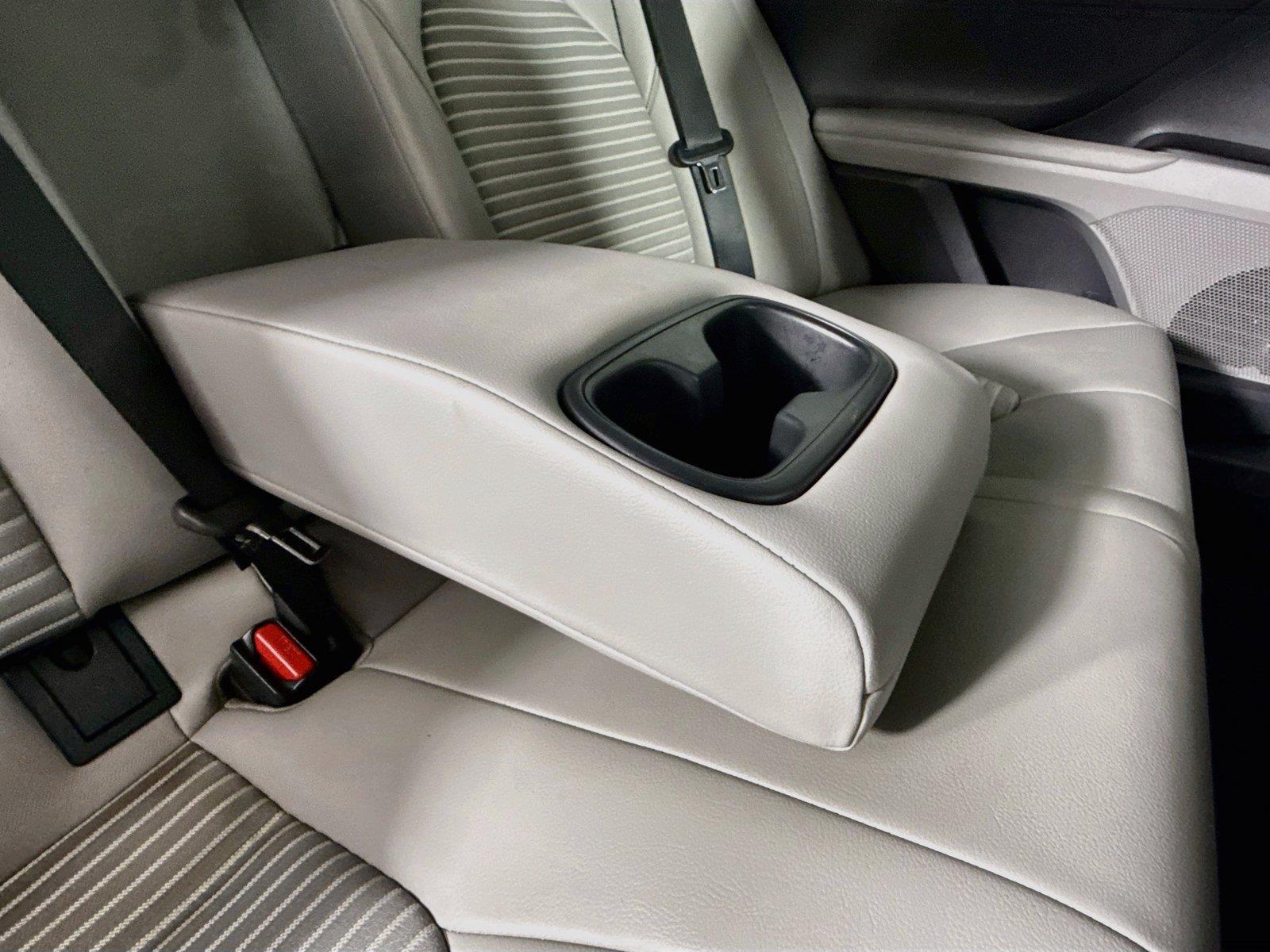 2024 Toyota Camry SE photo 34