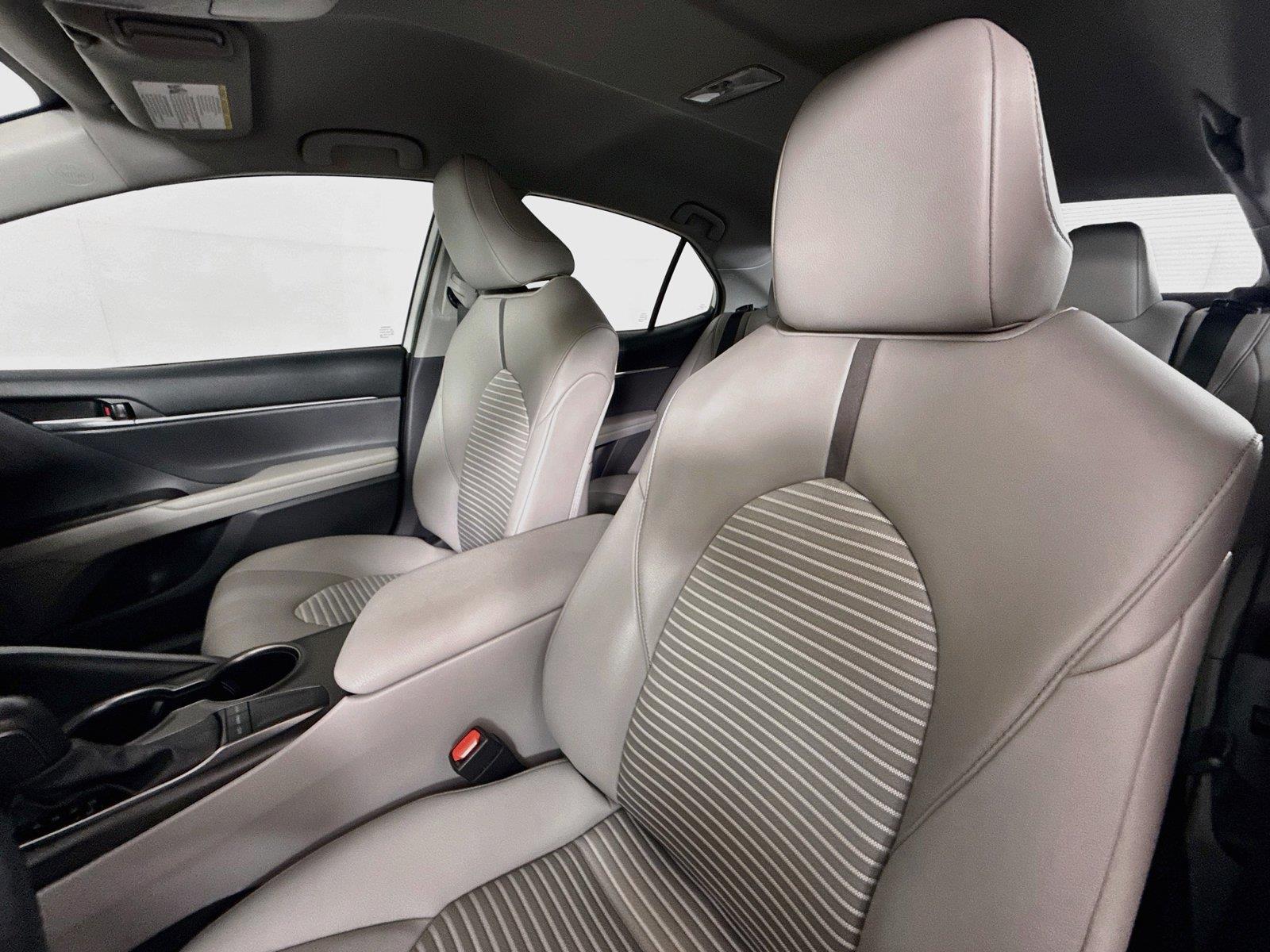 2024 Toyota Camry SE photo 2