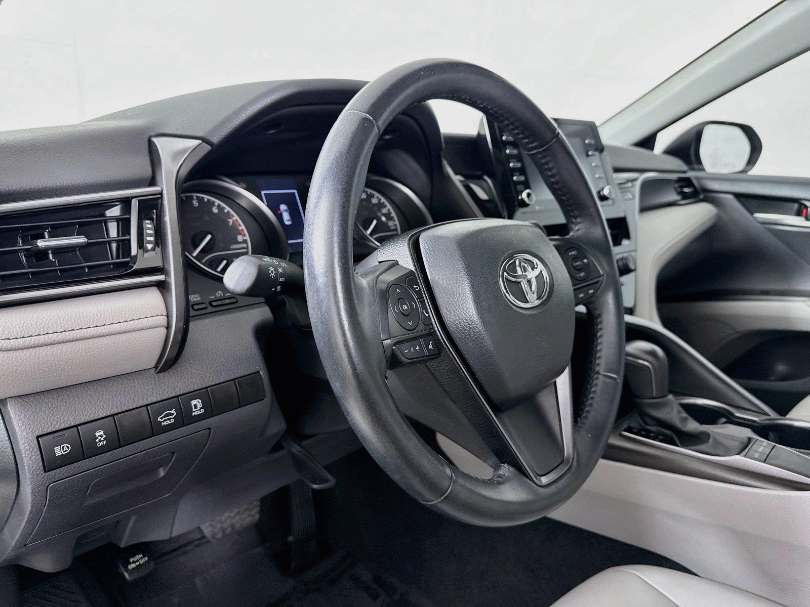2024 Toyota Camry SE photo 3