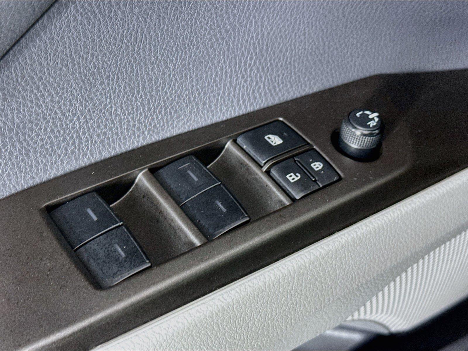 2024 Toyota Camry SE photo 23