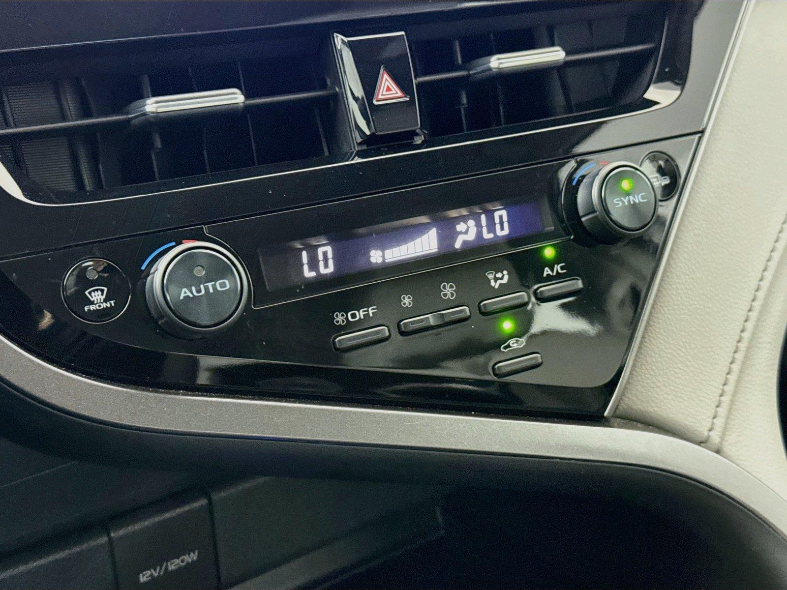 2024 Toyota Camry SE photo 21