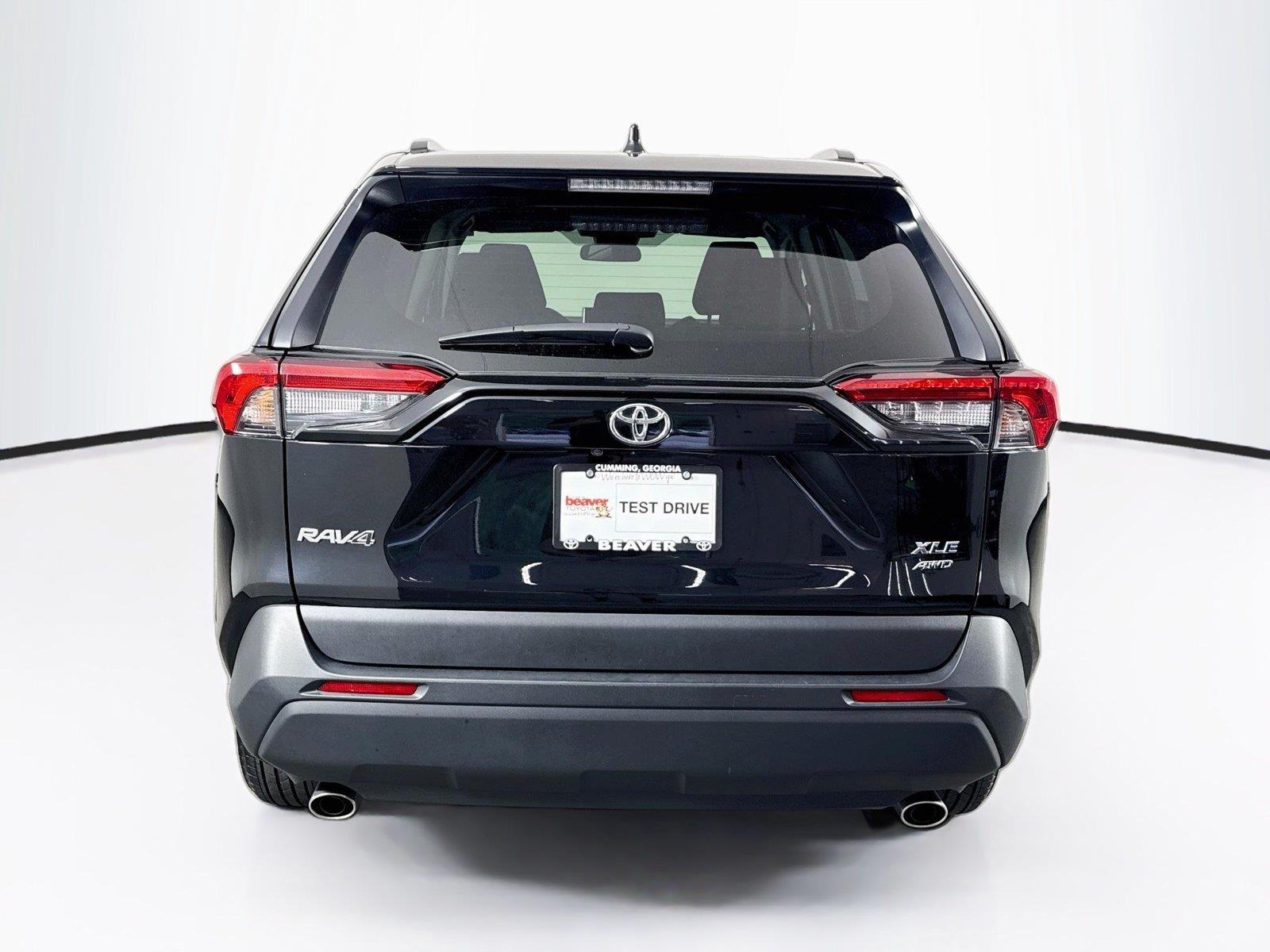 2025 Toyota RAV4 XLE photo 10