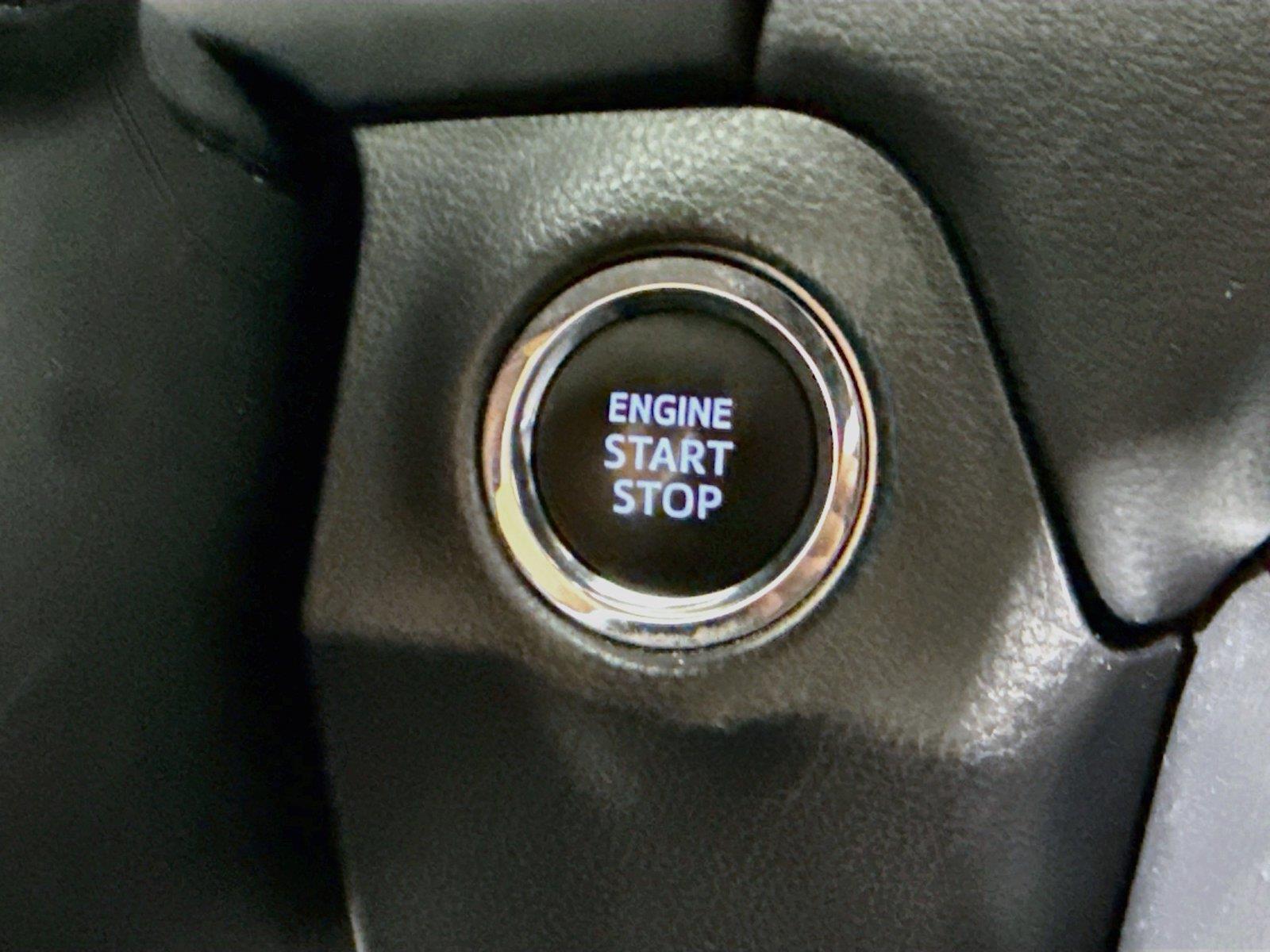 2025 Toyota RAV4 XLE photo 20