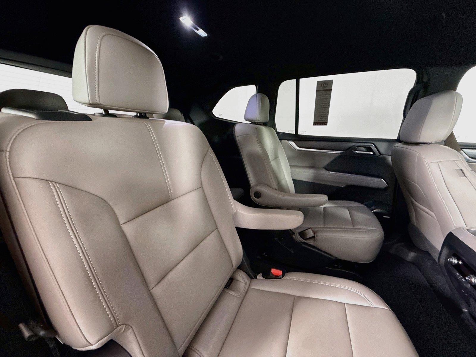 2024 GMC Acadia AWD Elevation photo 39