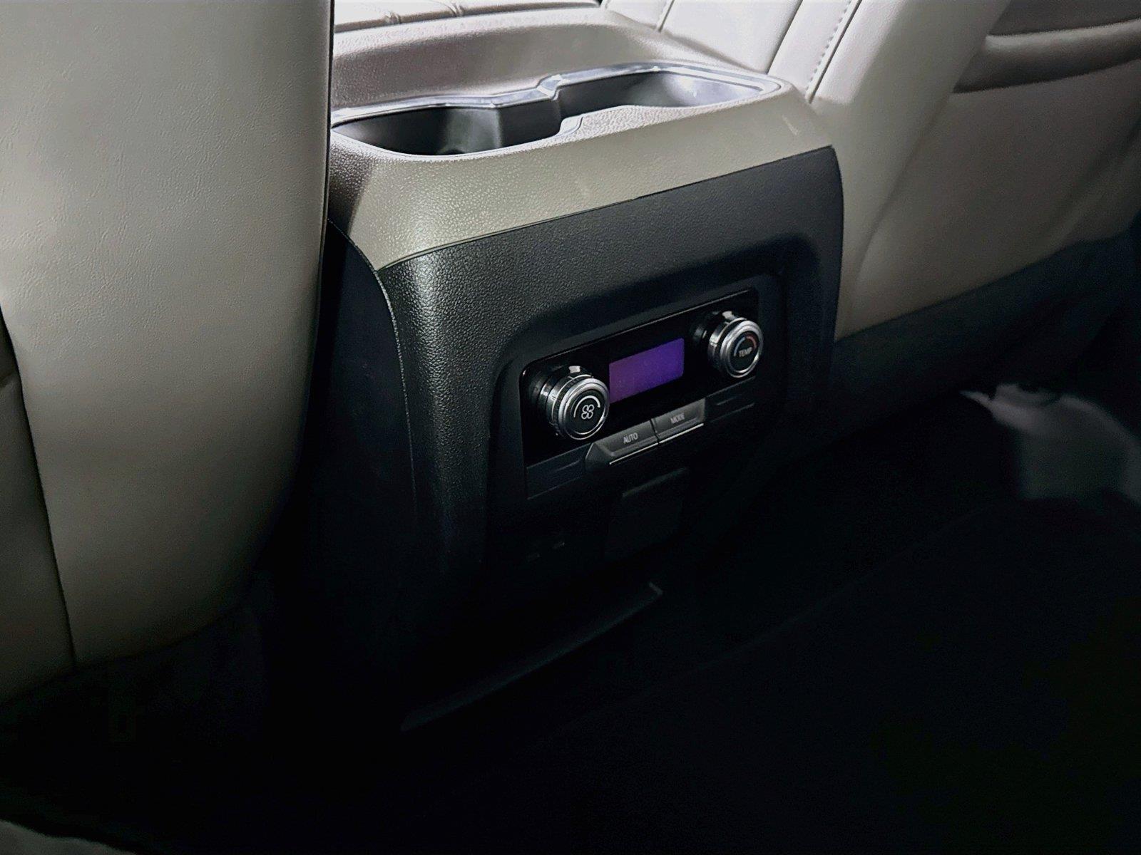 2024 GMC Acadia AWD Elevation photo 33