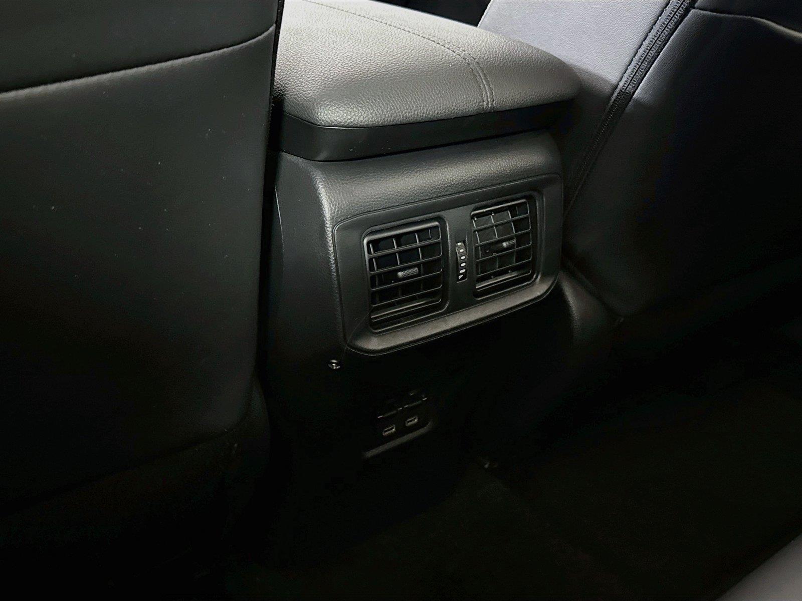 2024 Toyota RAV4 Hybrid XLE Premium photo 34