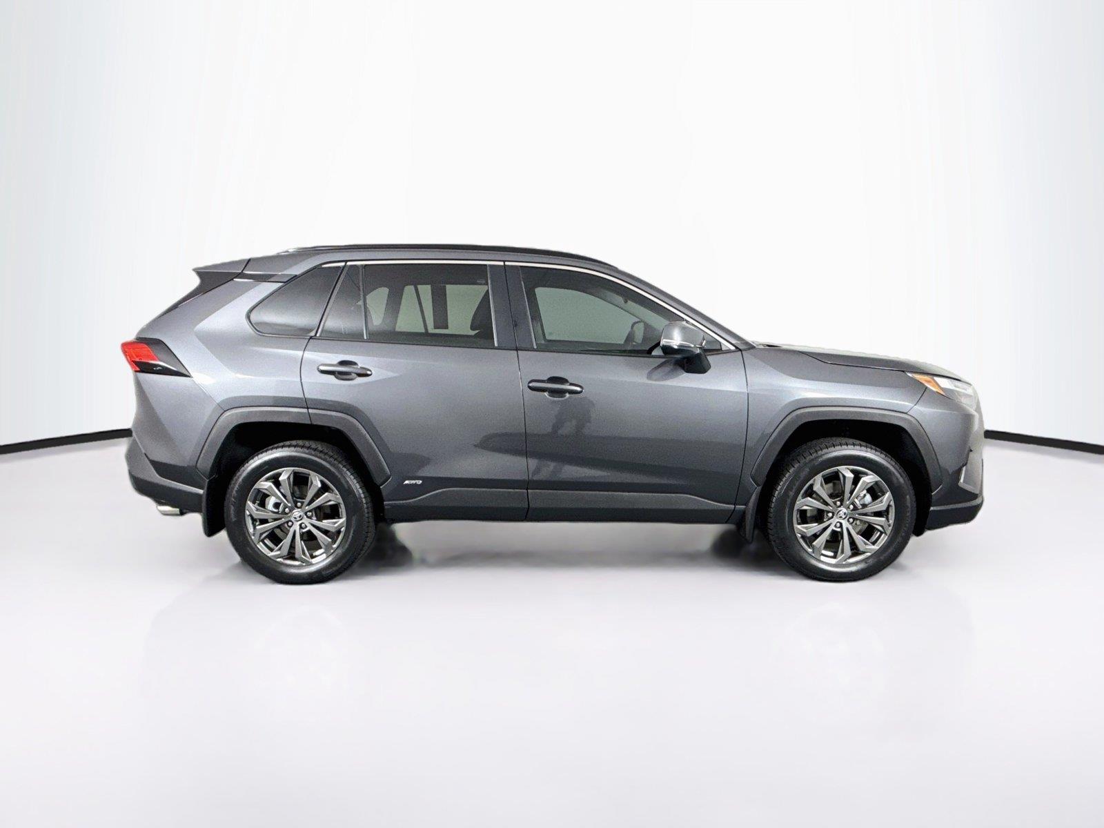 2024 Toyota RAV4 Hybrid XLE Premium photo 10