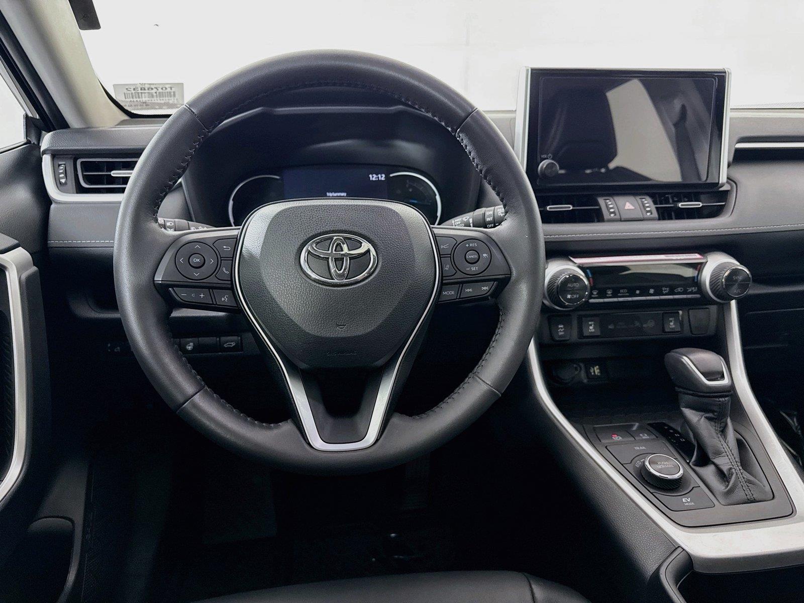 2024 Toyota RAV4 Hybrid XLE Premium photo 30