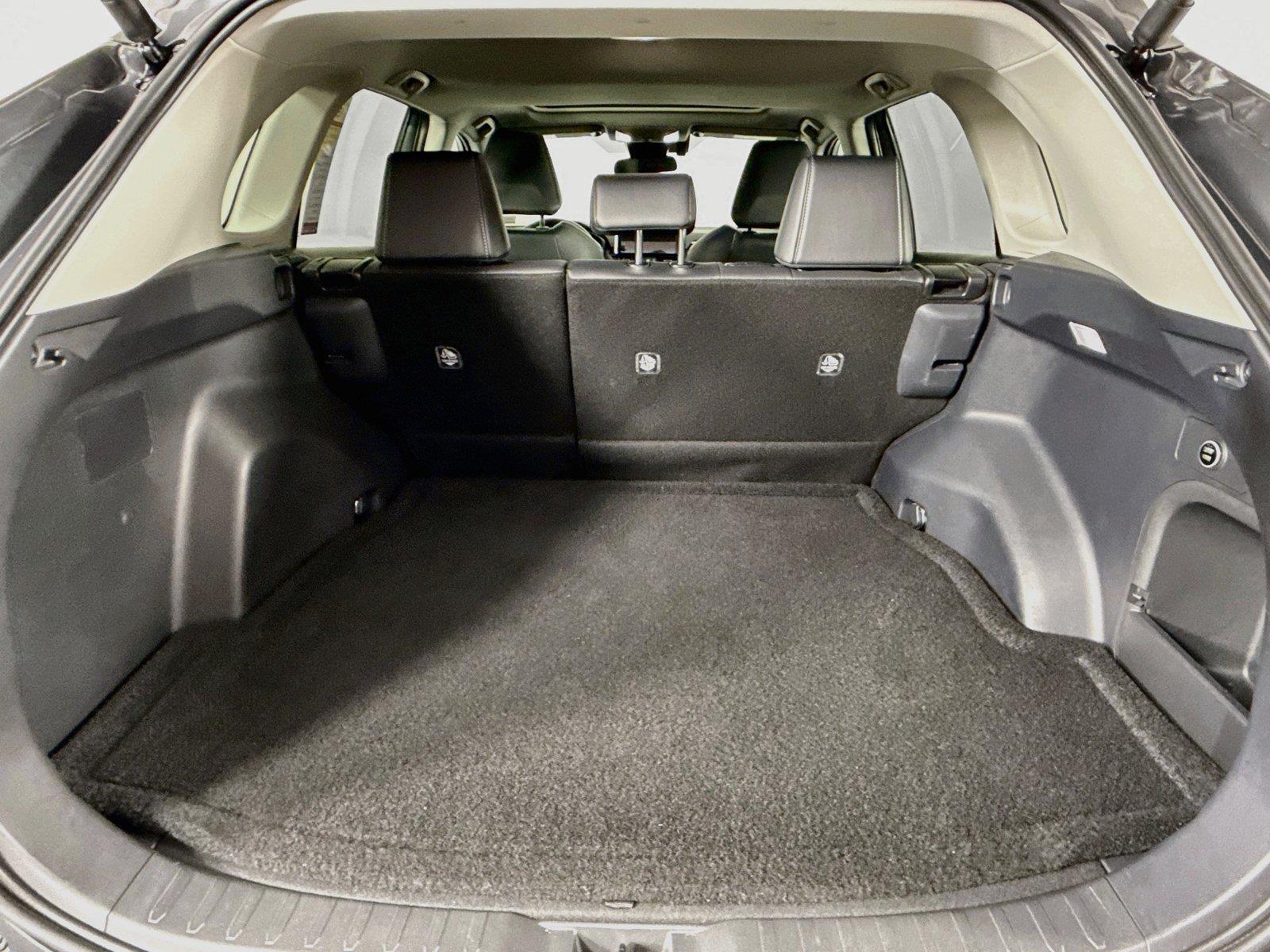 2024 Toyota RAV4 Hybrid XLE Premium photo 37