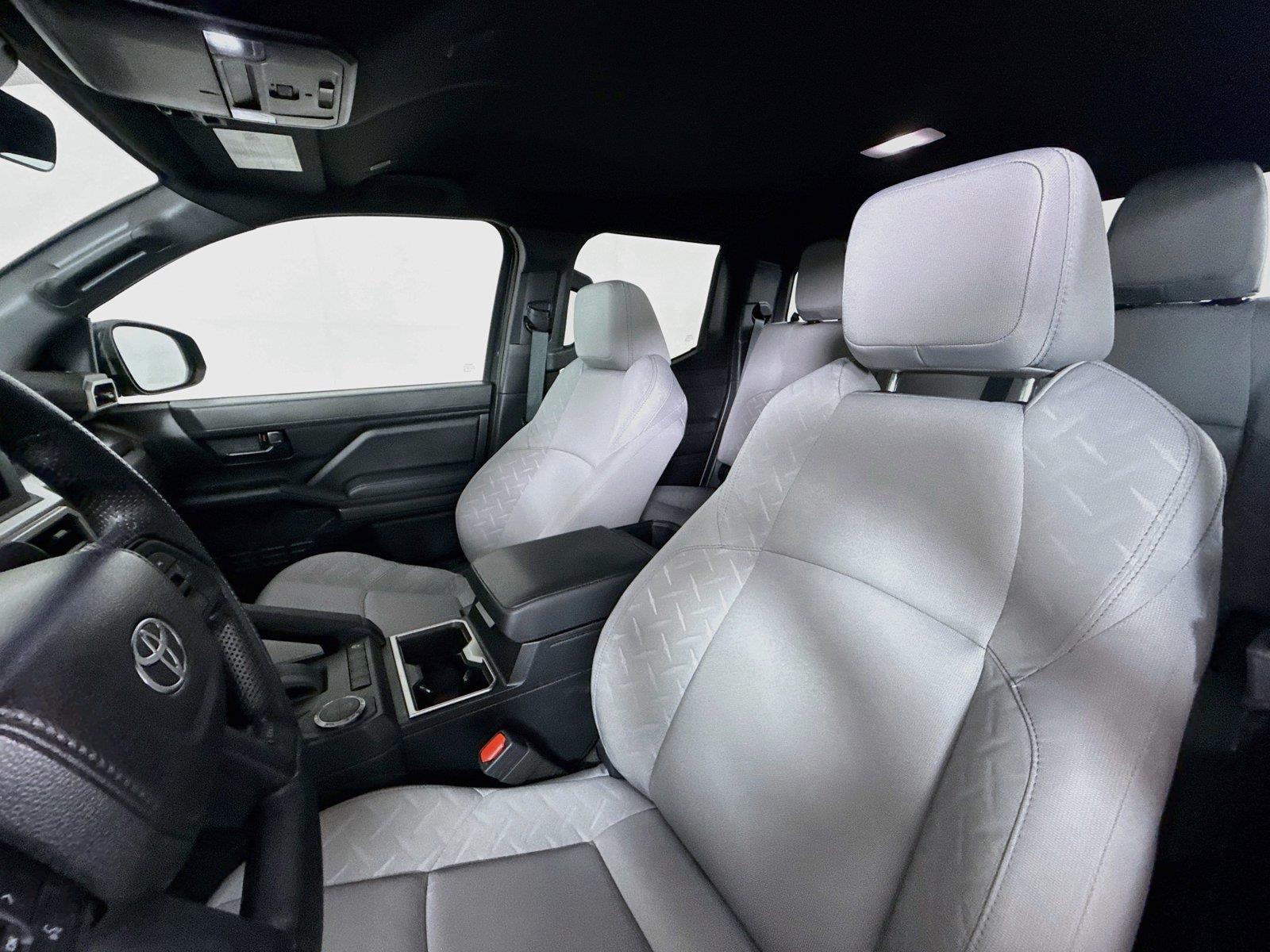 2025 Toyota Tacoma SR5 photo 2